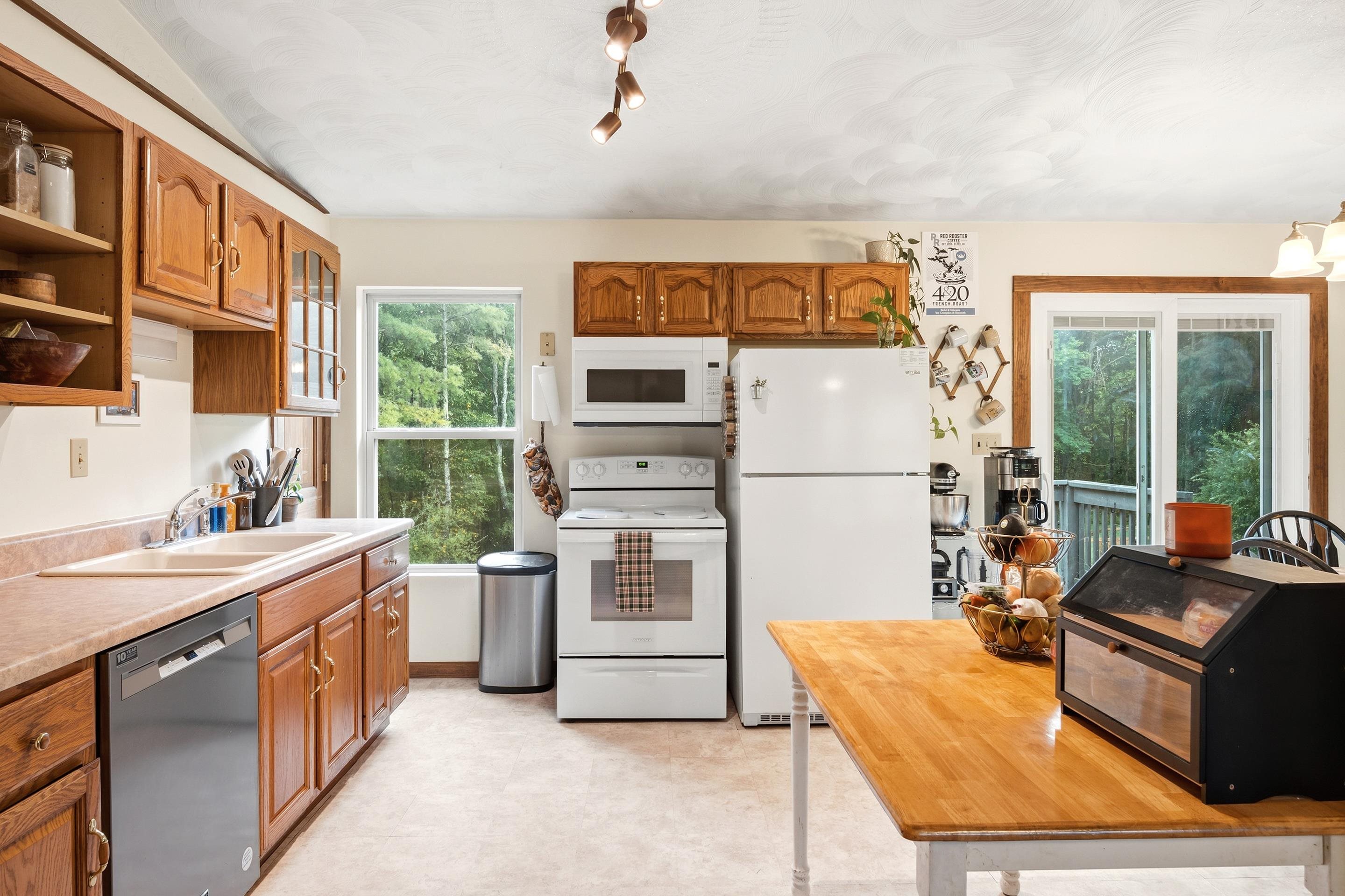 676 Dusty Rock Road NW Riner VA 24149