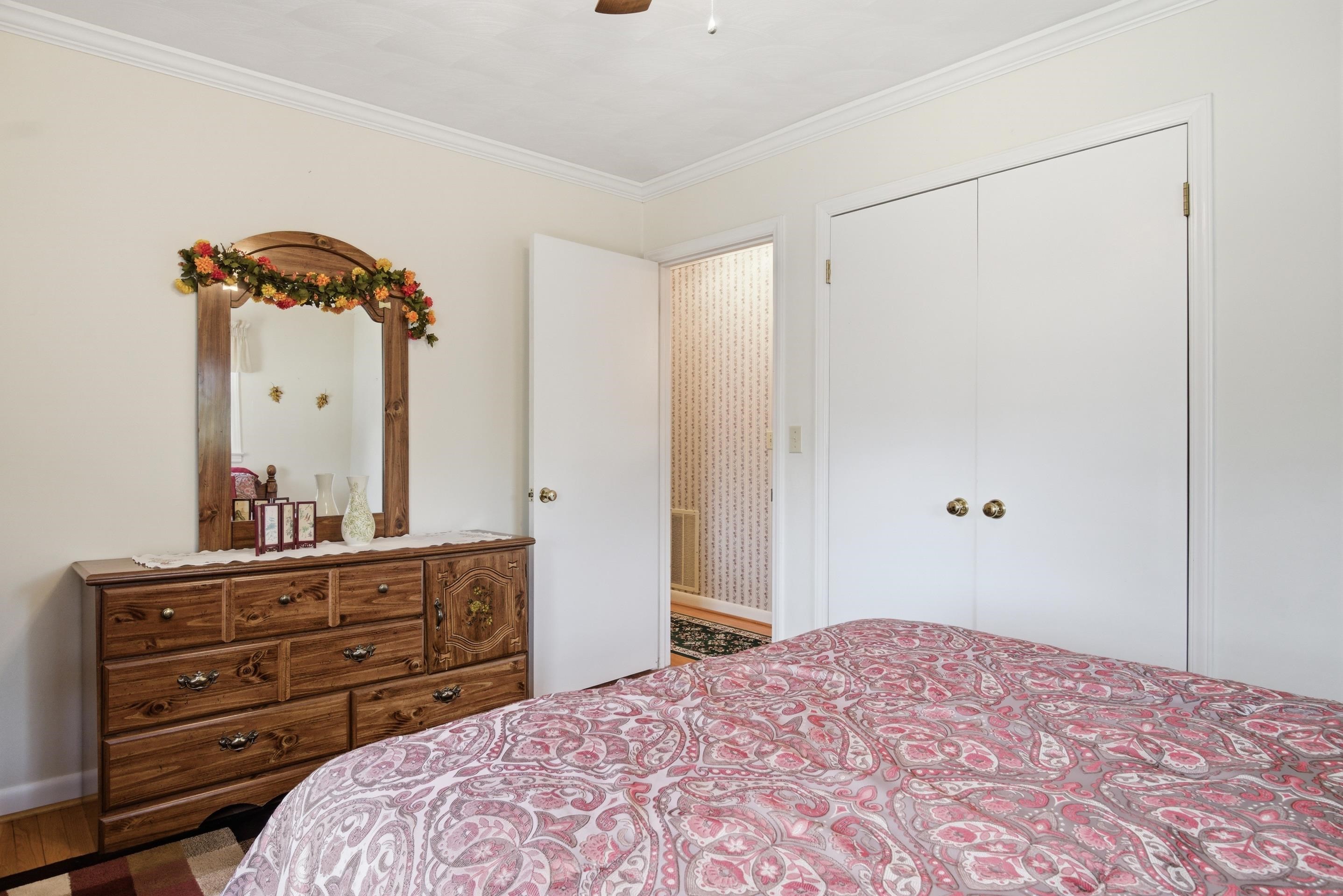 5725 Graysontown Road Radford VA 24141