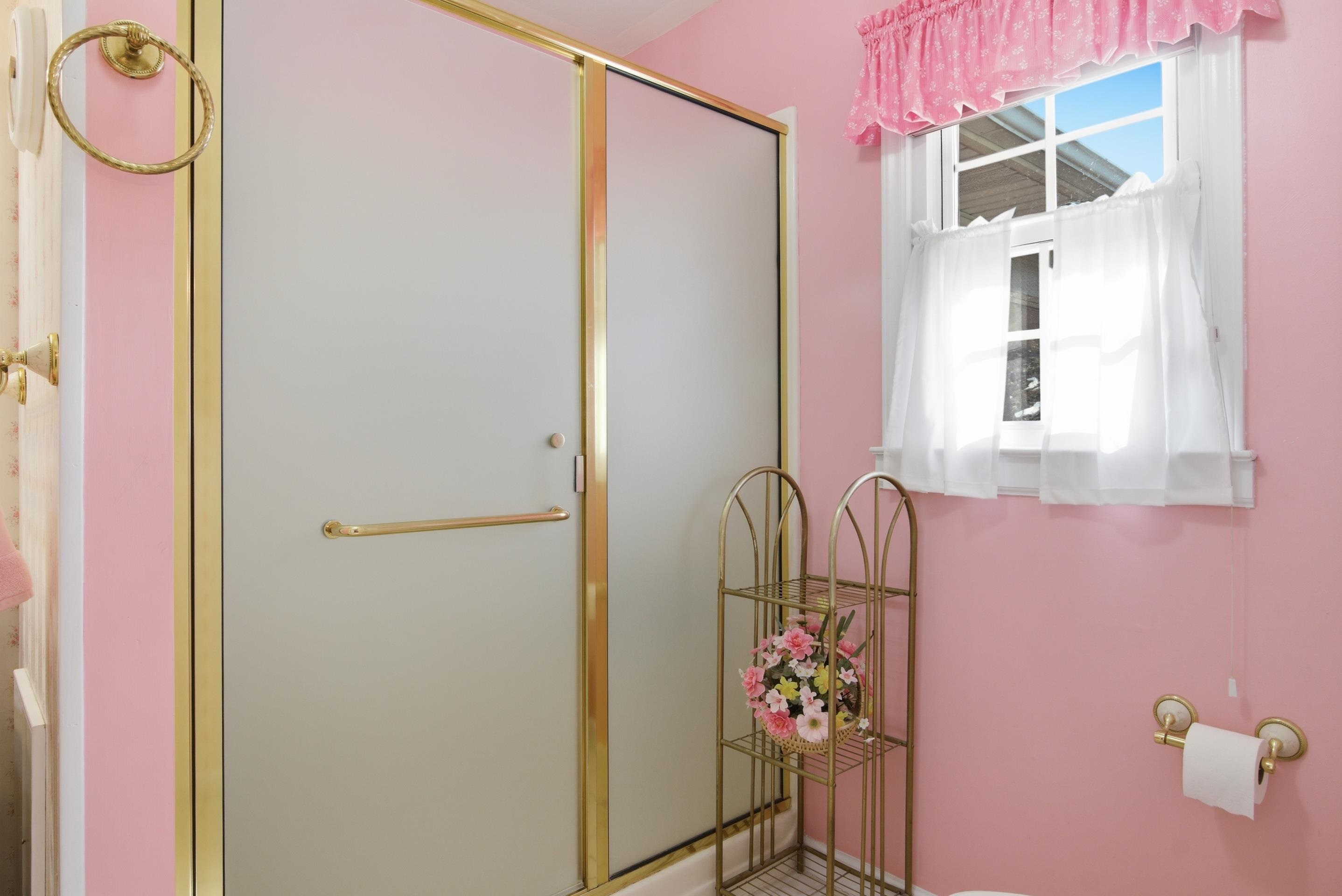 5725 Graysontown Road Radford VA 24141