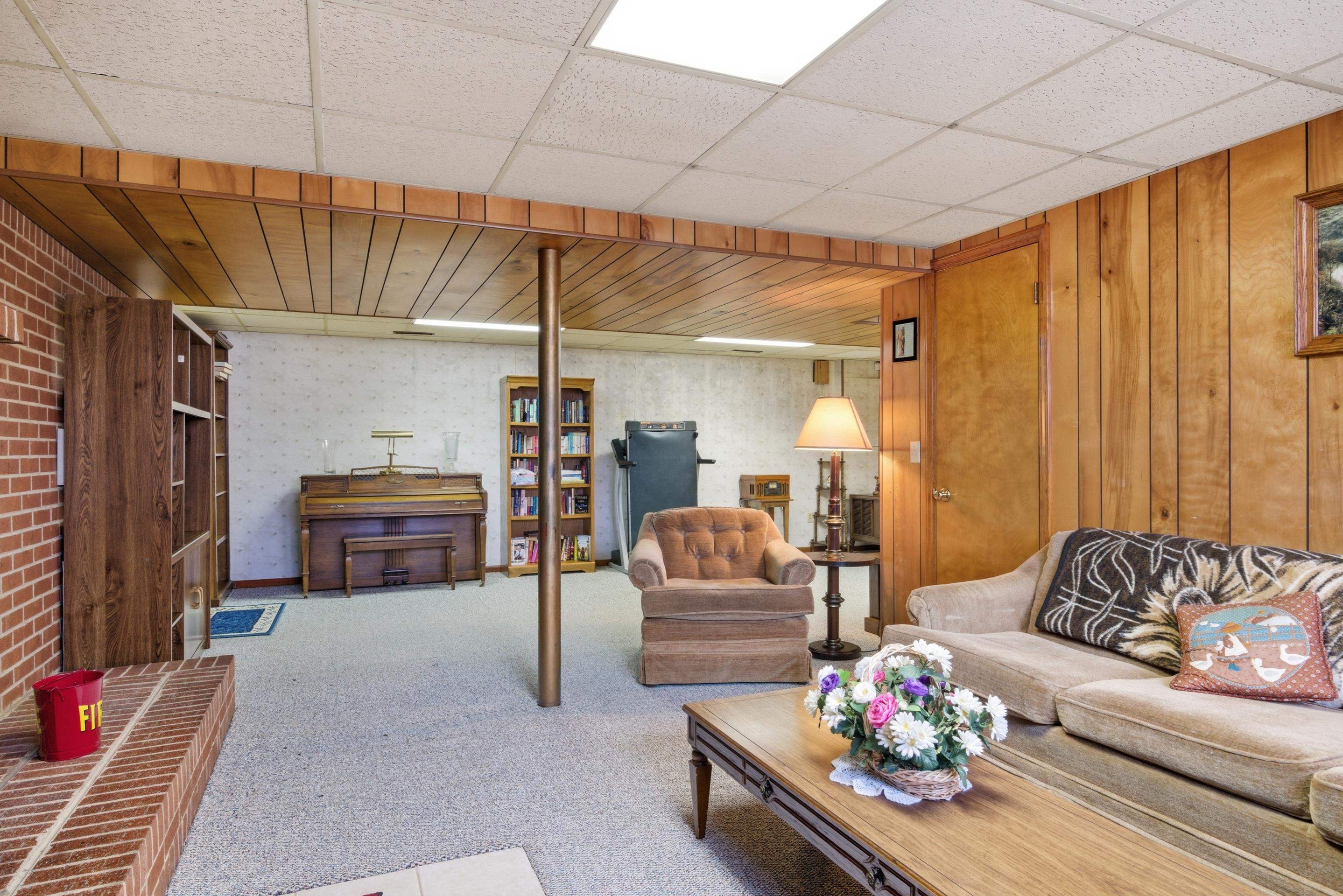 5725 Graysontown Road Radford VA 24141