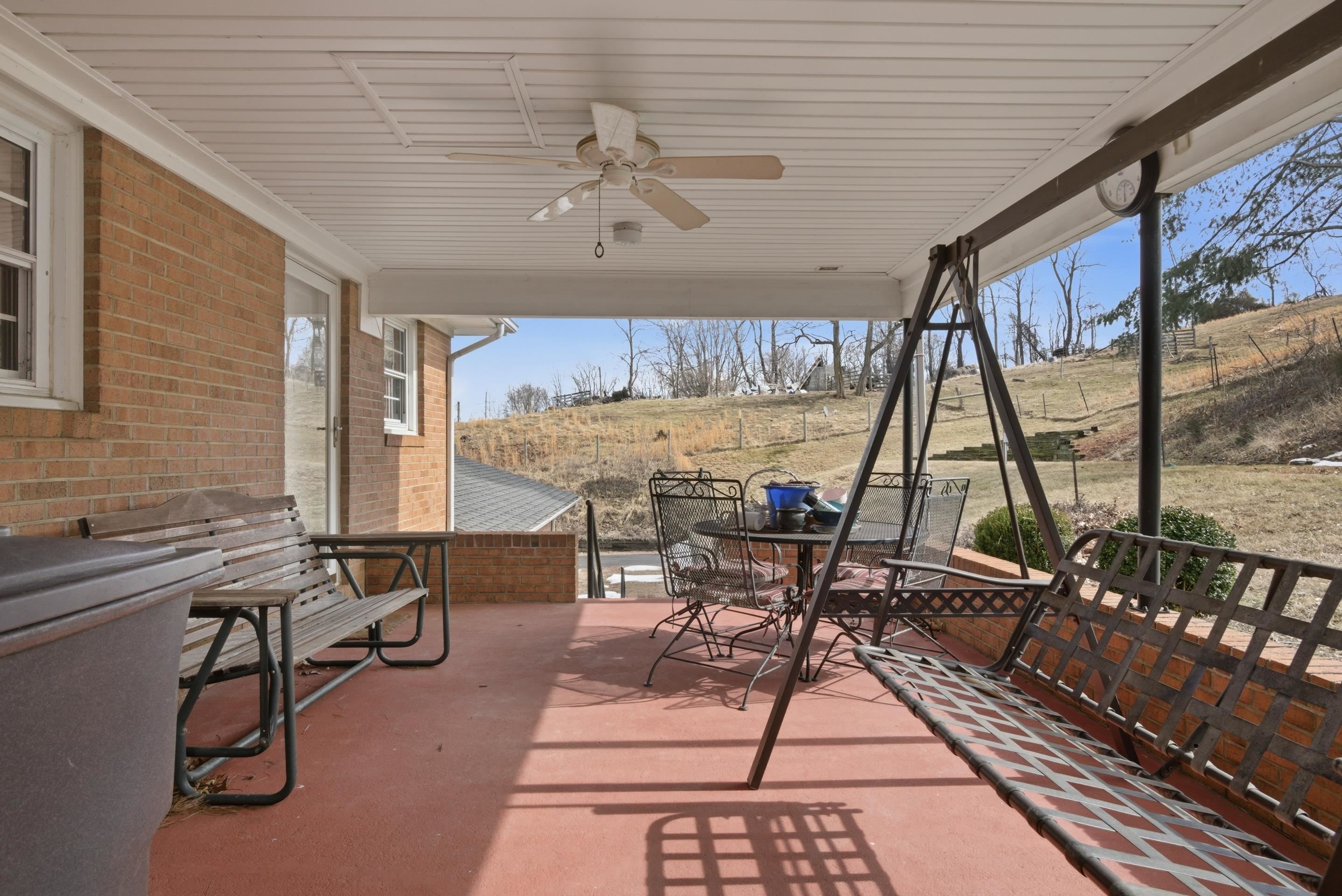 5725 Graysontown Road Radford VA 24141