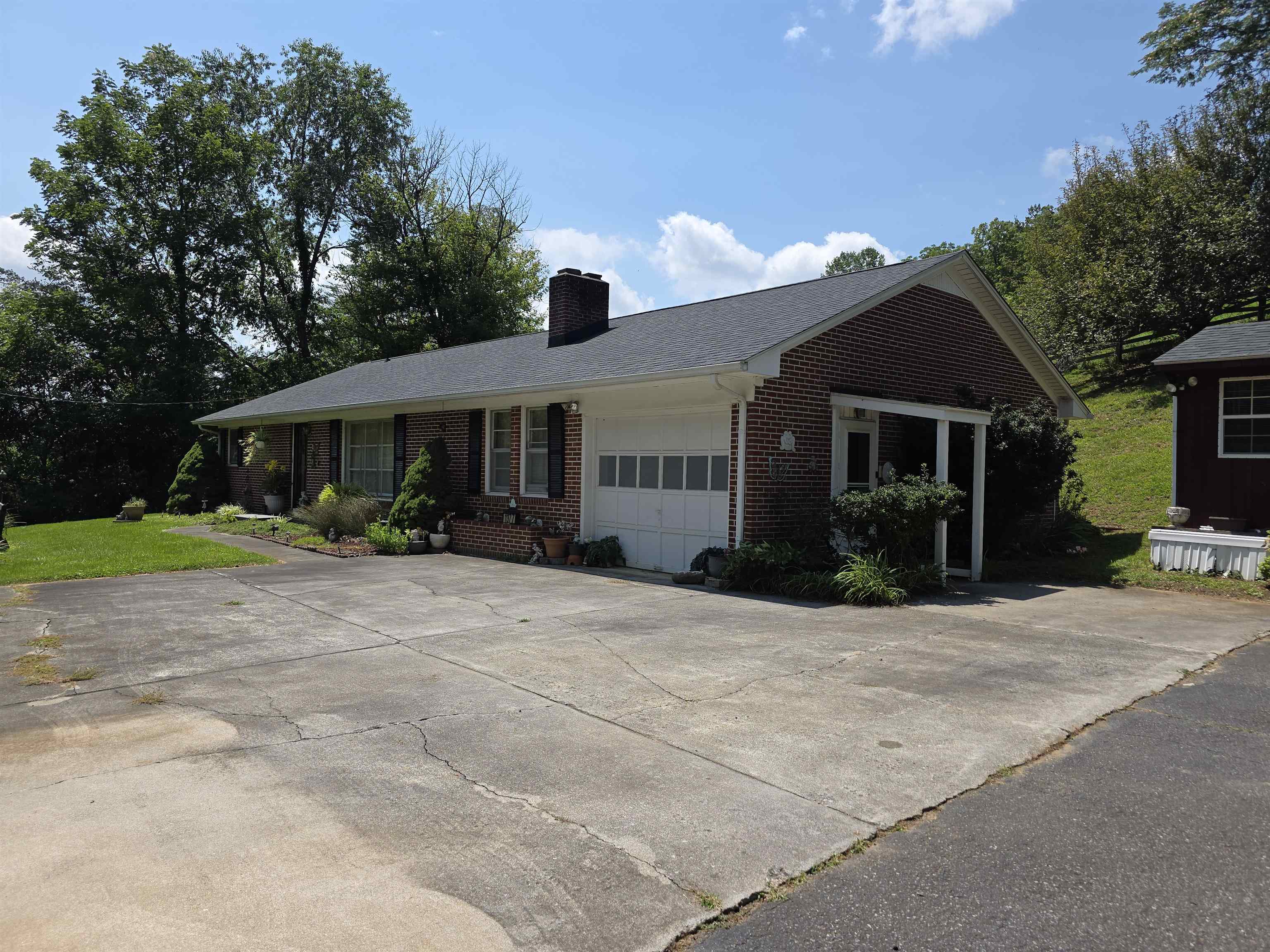 1377 Floyd Highway N Floyd VA 24091