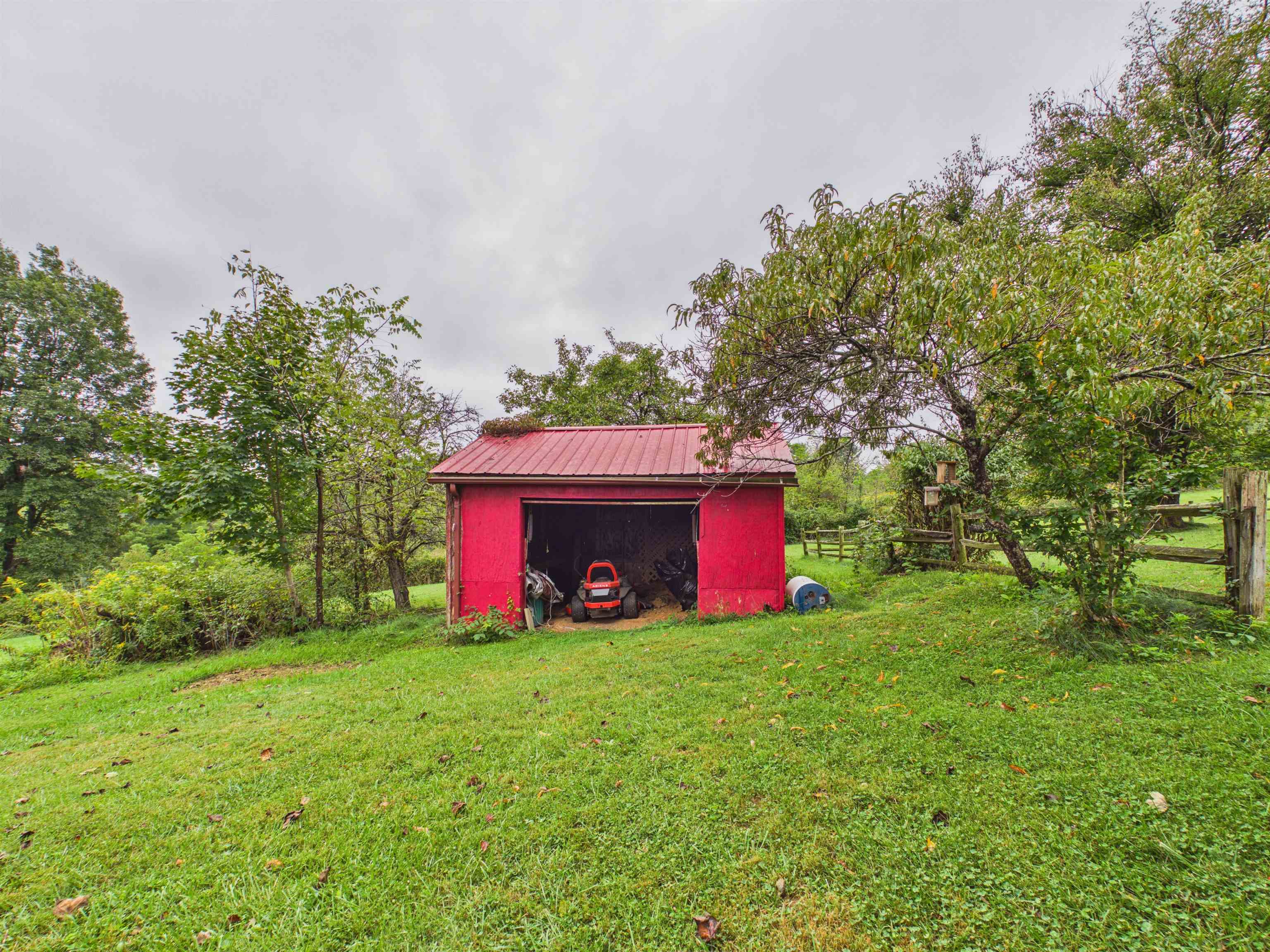 490 Oak Grove Road Austinville VA 24312