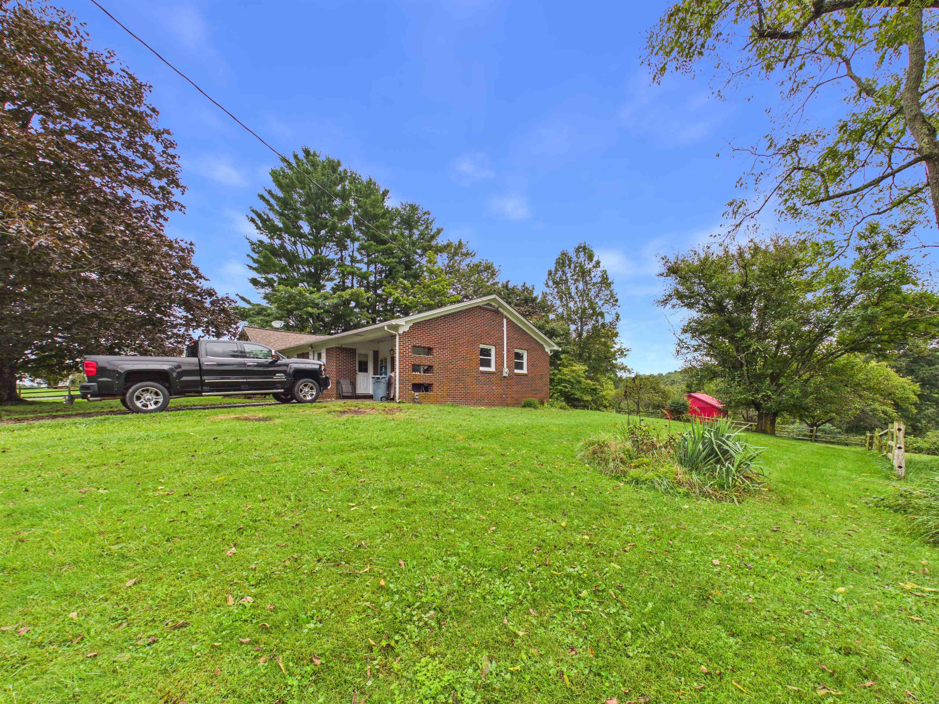 490 Oak Grove Road Austinville VA 24312