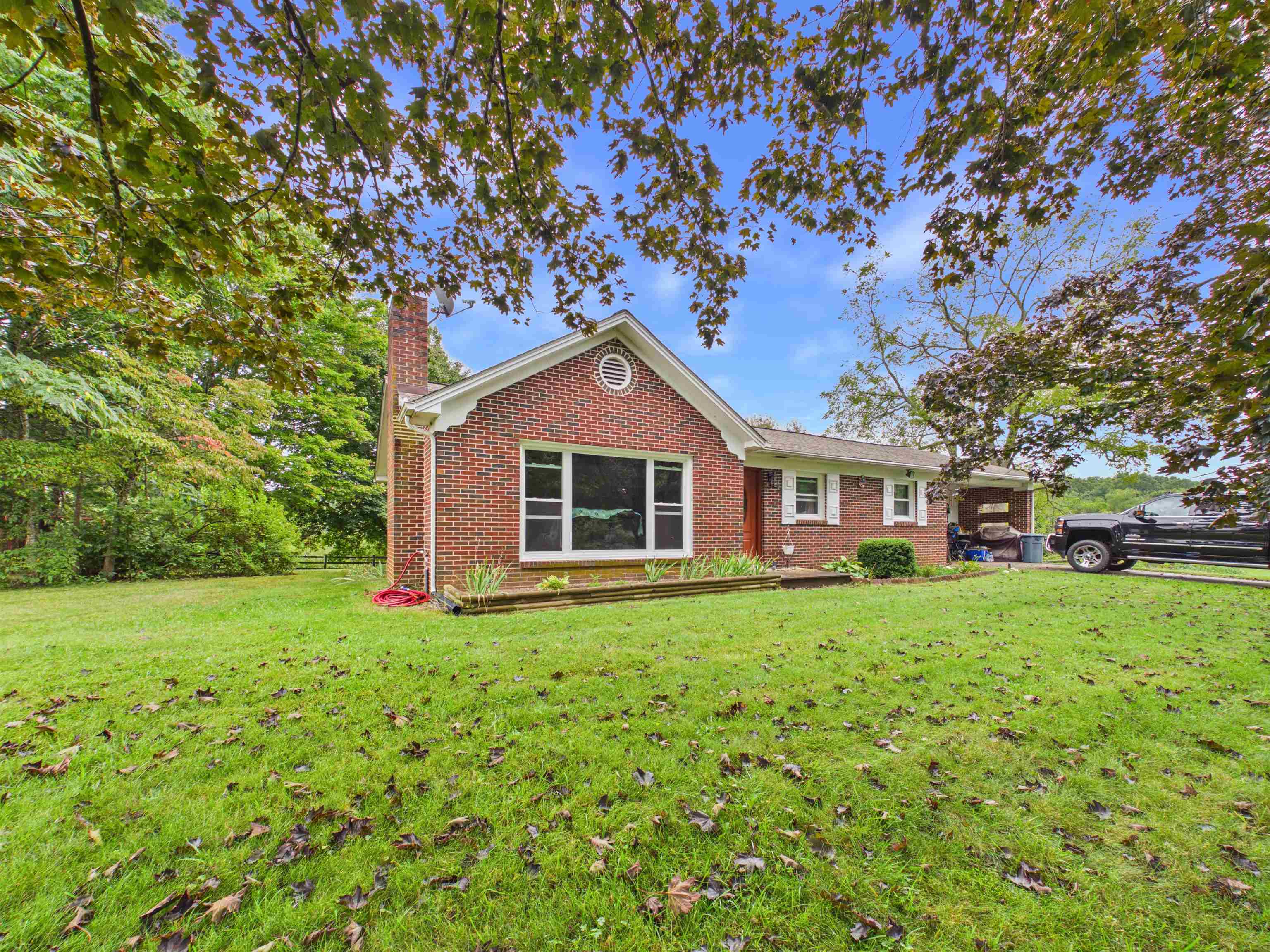 490 Oak Grove Road Austinville VA 24312