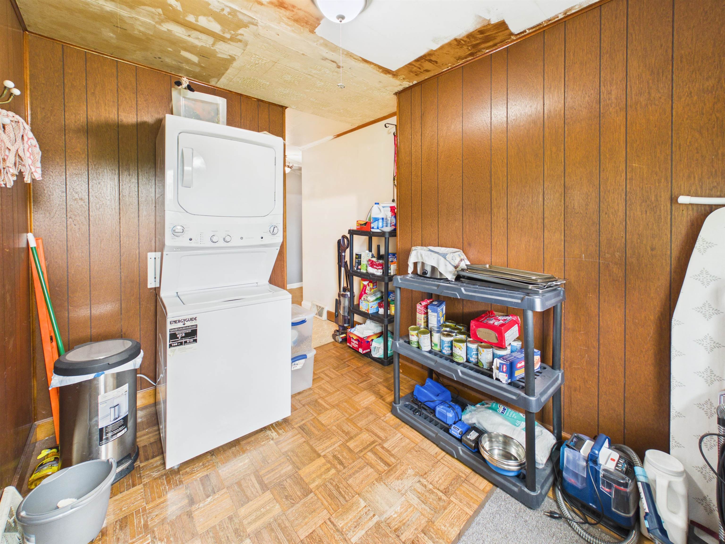 490 Oak Grove Road Austinville VA 24312