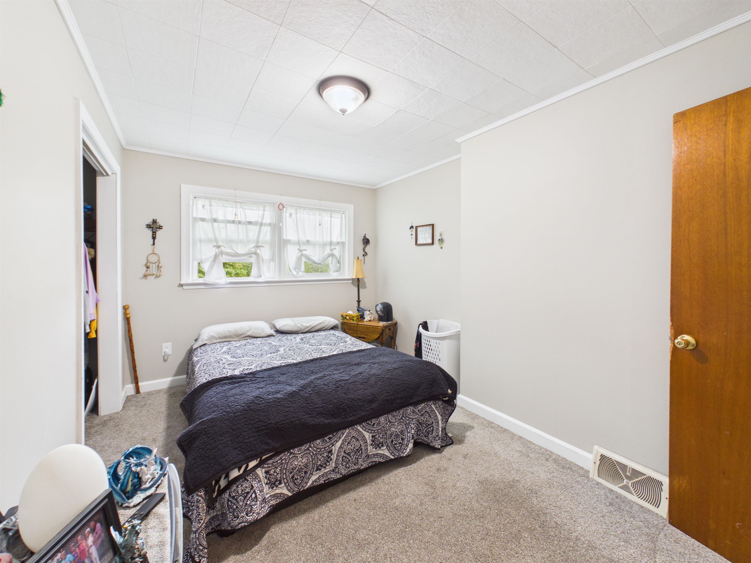 490 Oak Grove Road Austinville VA 24312