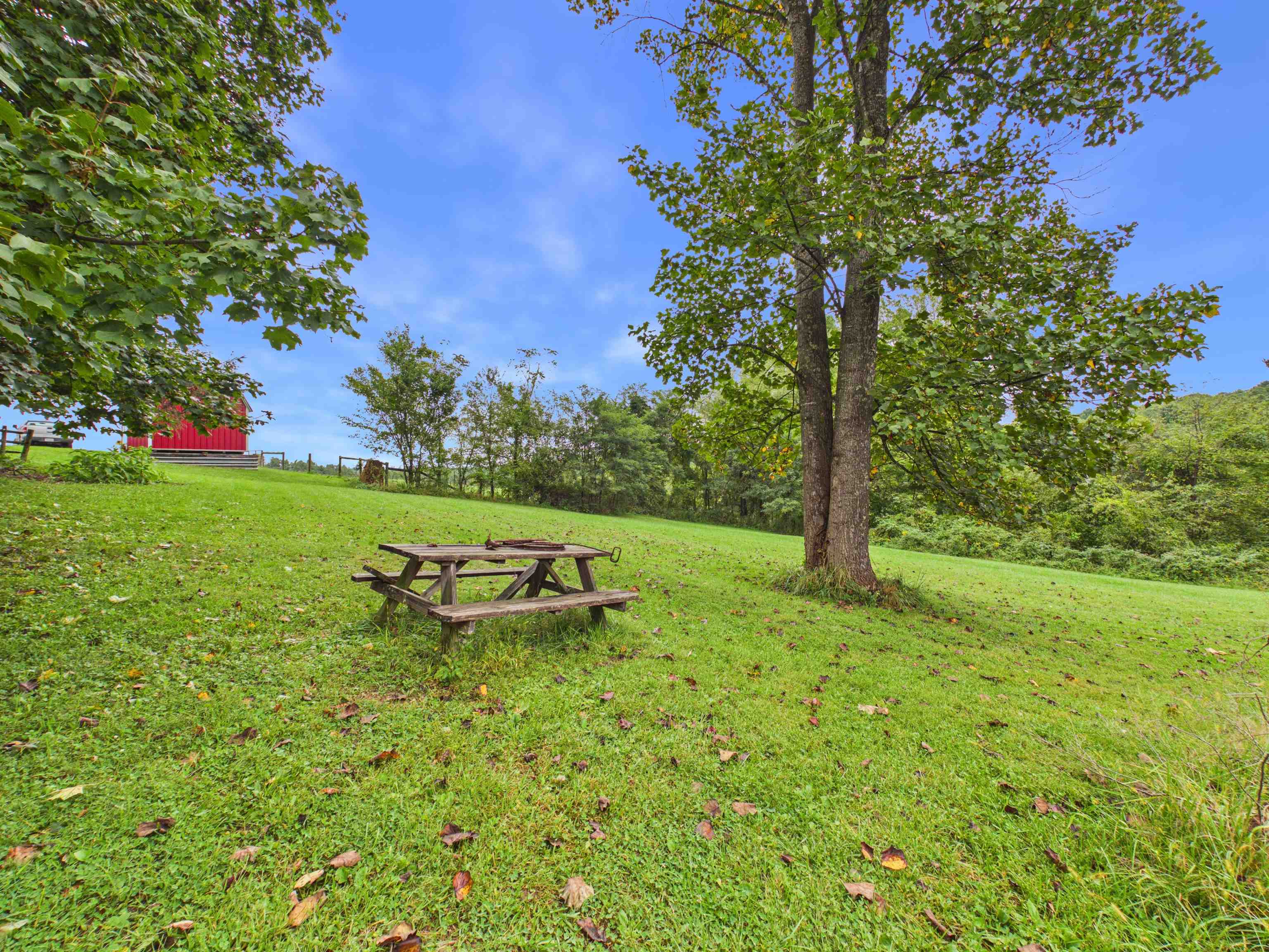 490 Oak Grove Road Austinville VA 24312