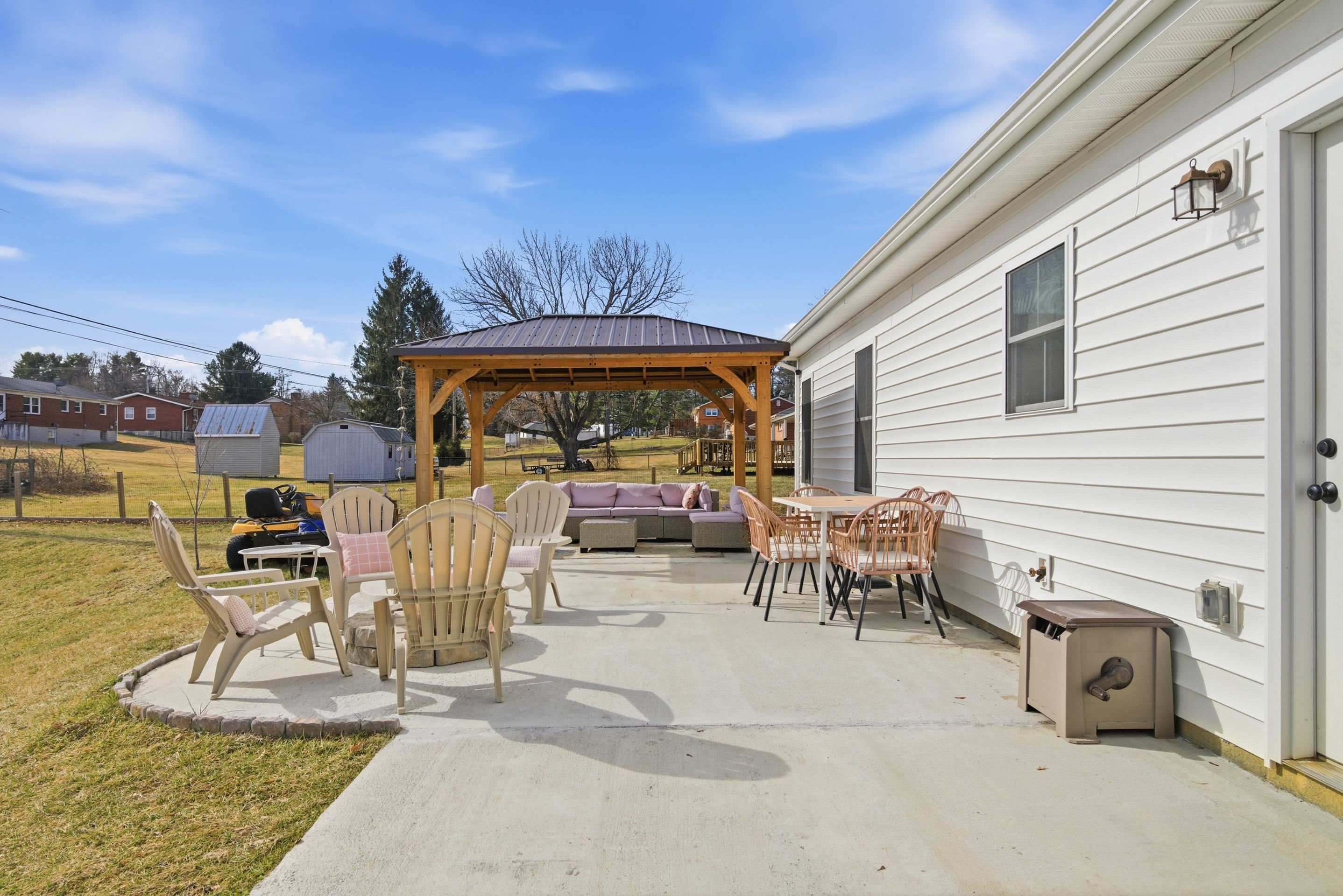 165 Ash Drive Christiansburg VA 24073