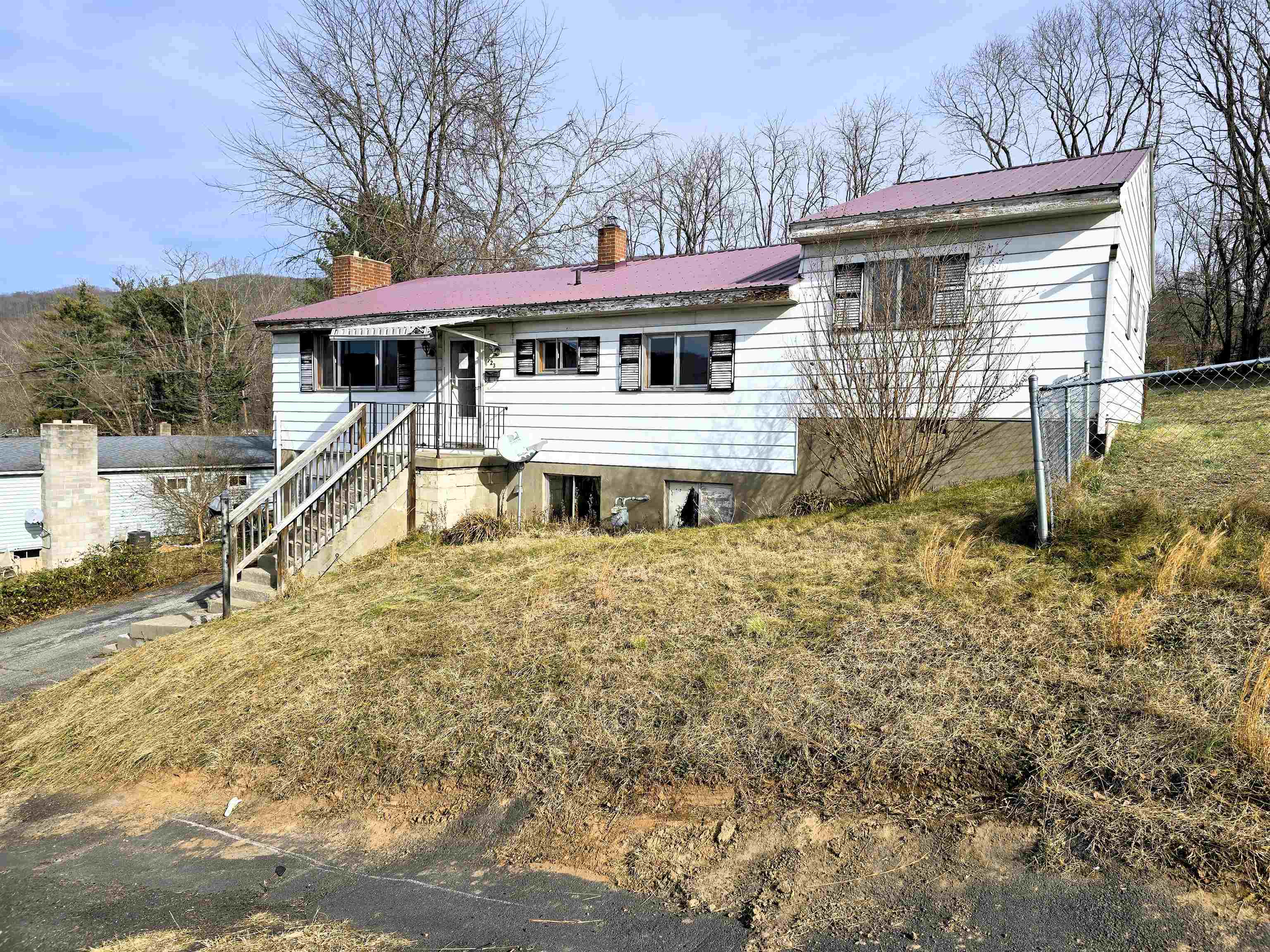 723 N Greenbrier Avenue Covington VA 24426