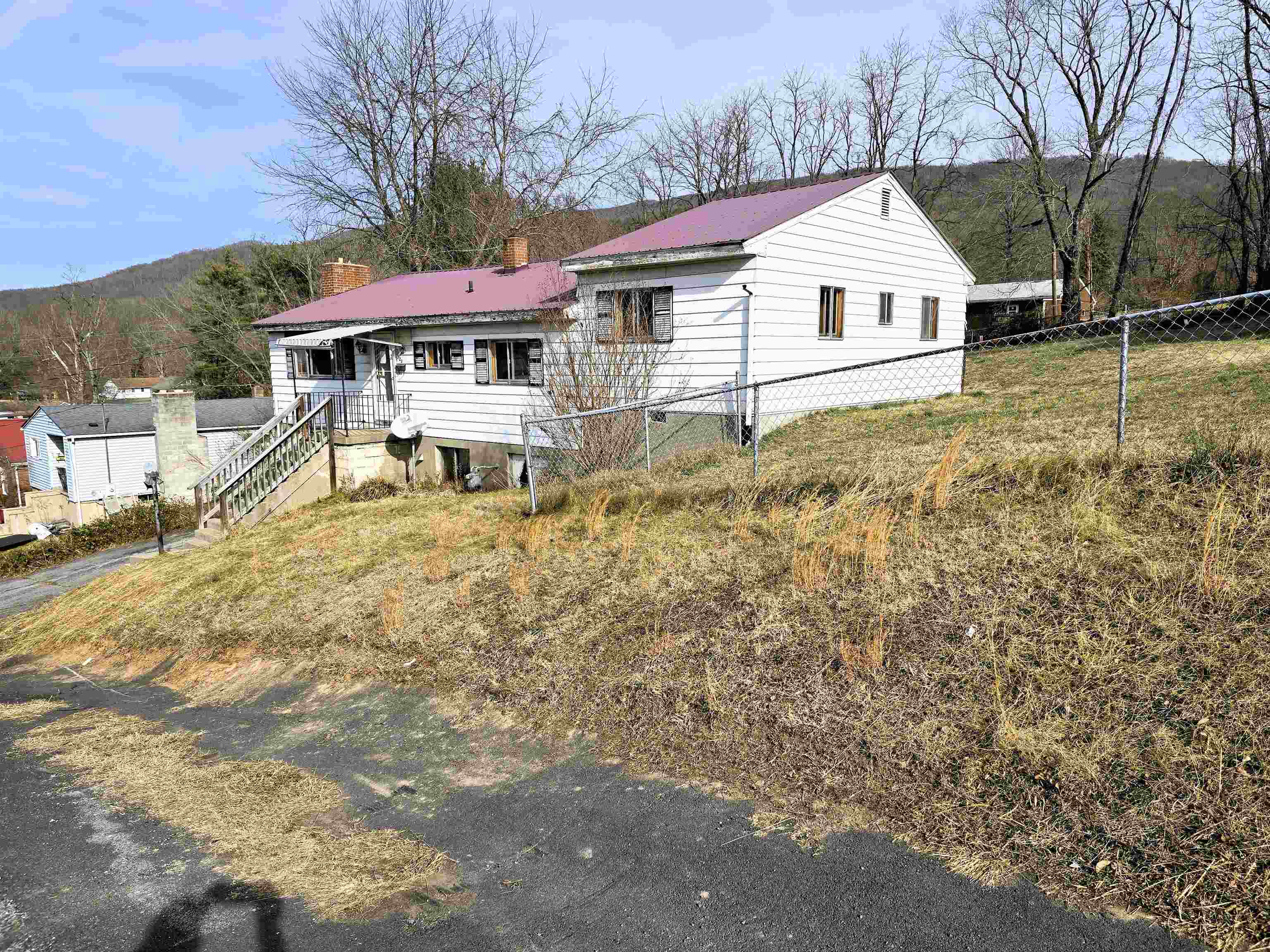 723 N Greenbrier Avenue Covington VA 24426