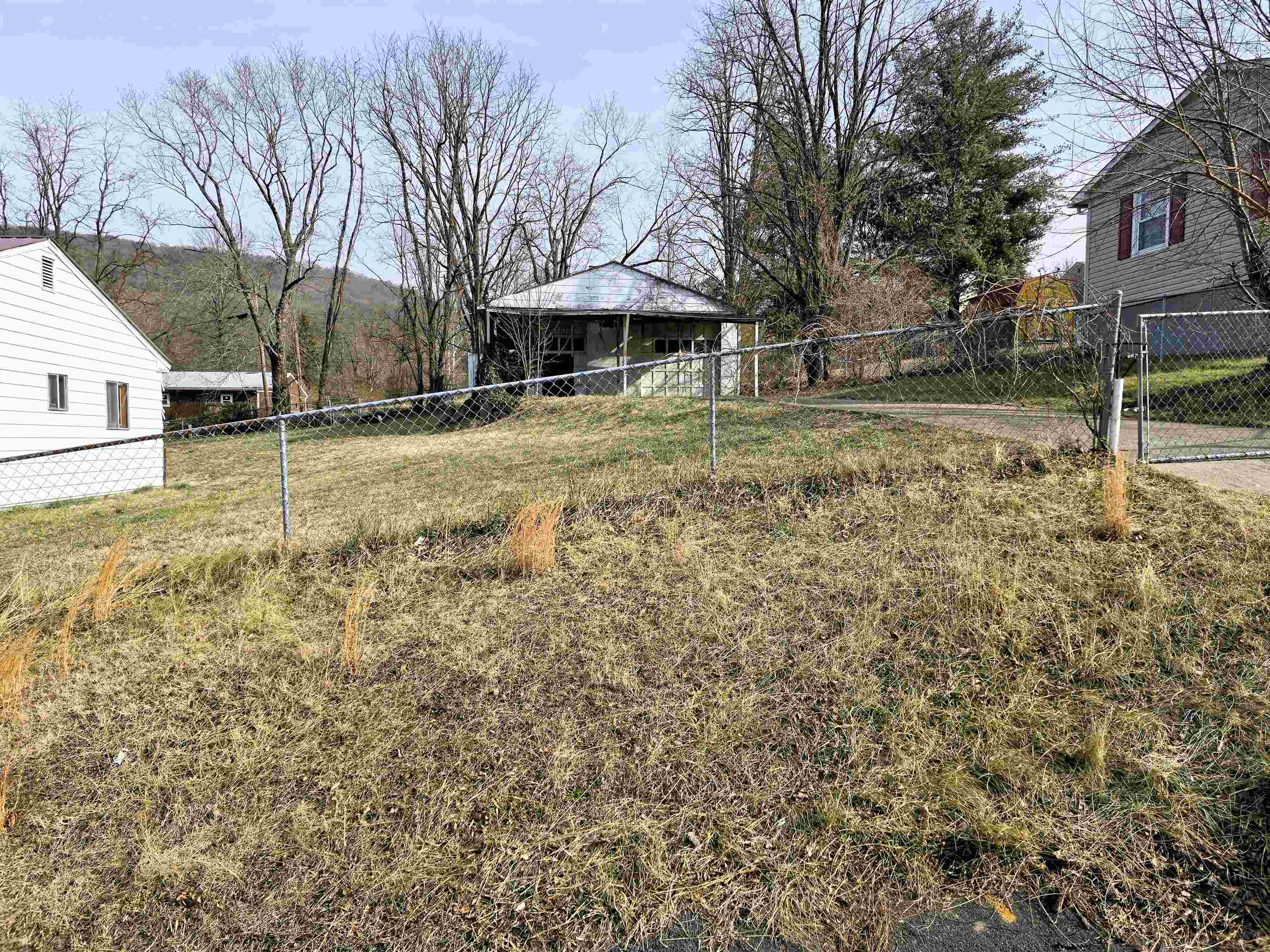 723 N Greenbrier Avenue Covington VA 24426