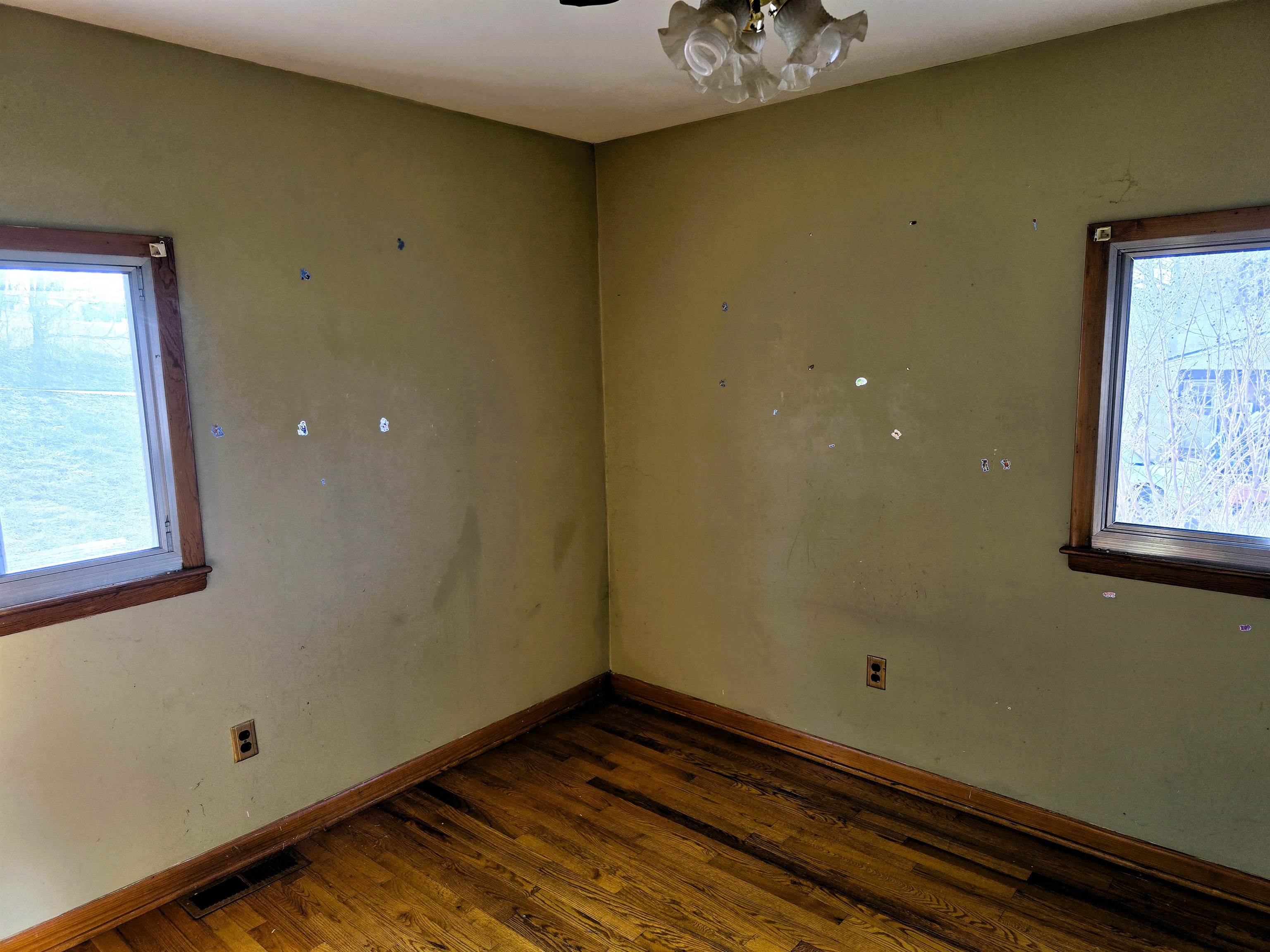 723 N Greenbrier Avenue Covington VA 24426