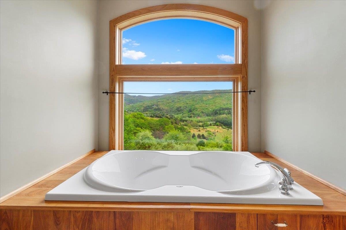 280 Serenity Place Newport VA 24128