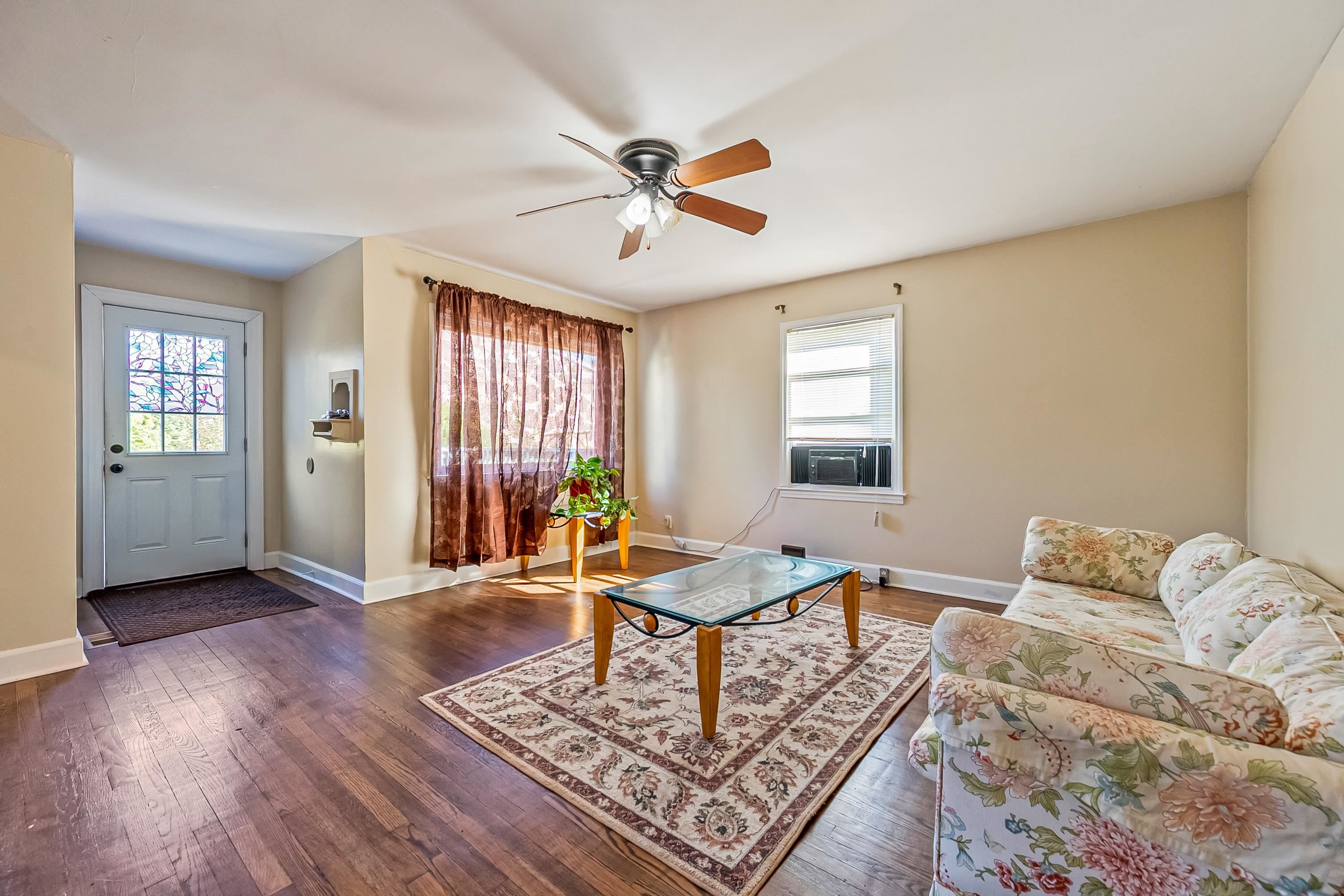 900 College Street Narrows VA 24124