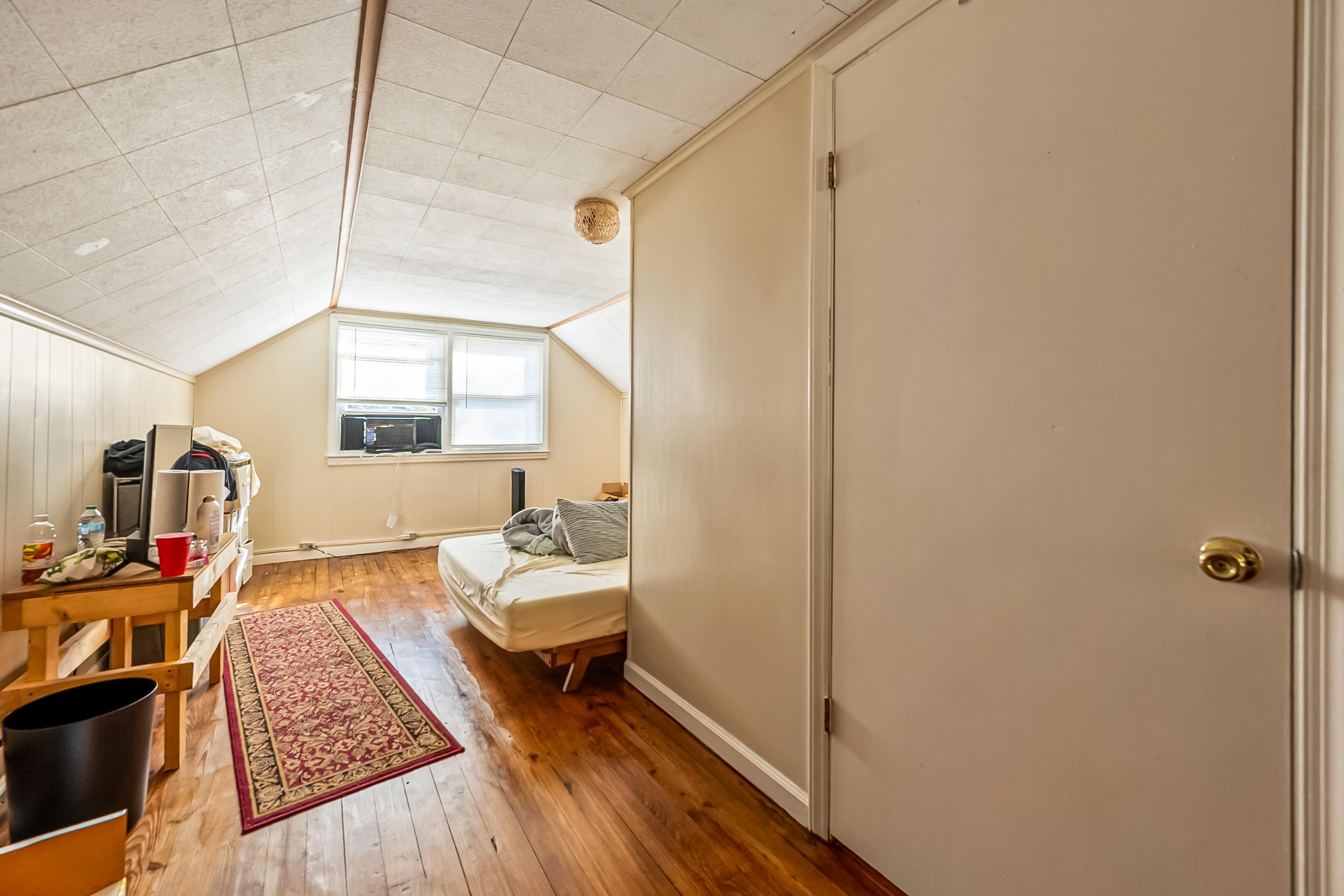 900 College Street Narrows VA 24124