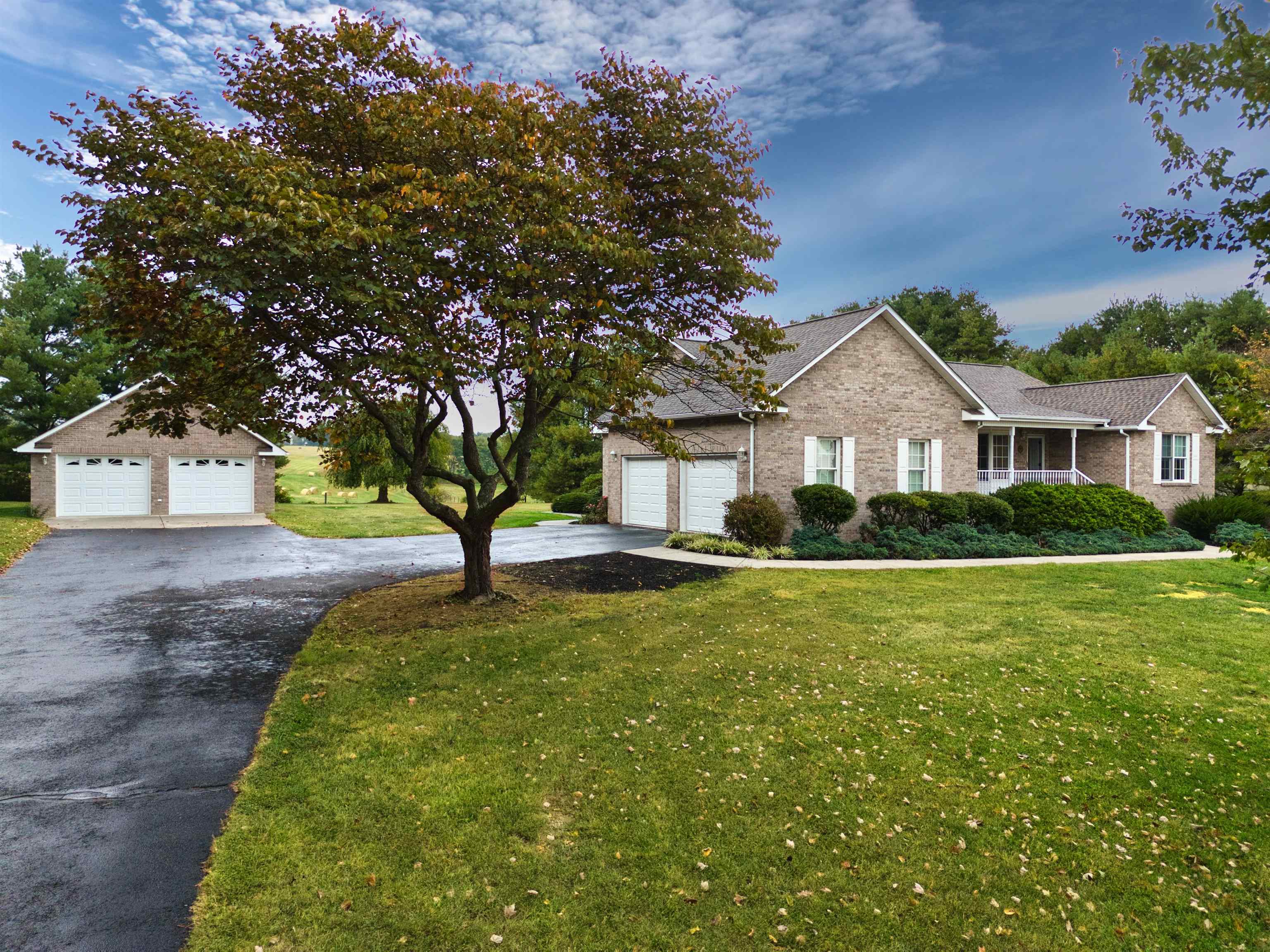 5961 Chicwood Drive Pulaski VA 24301