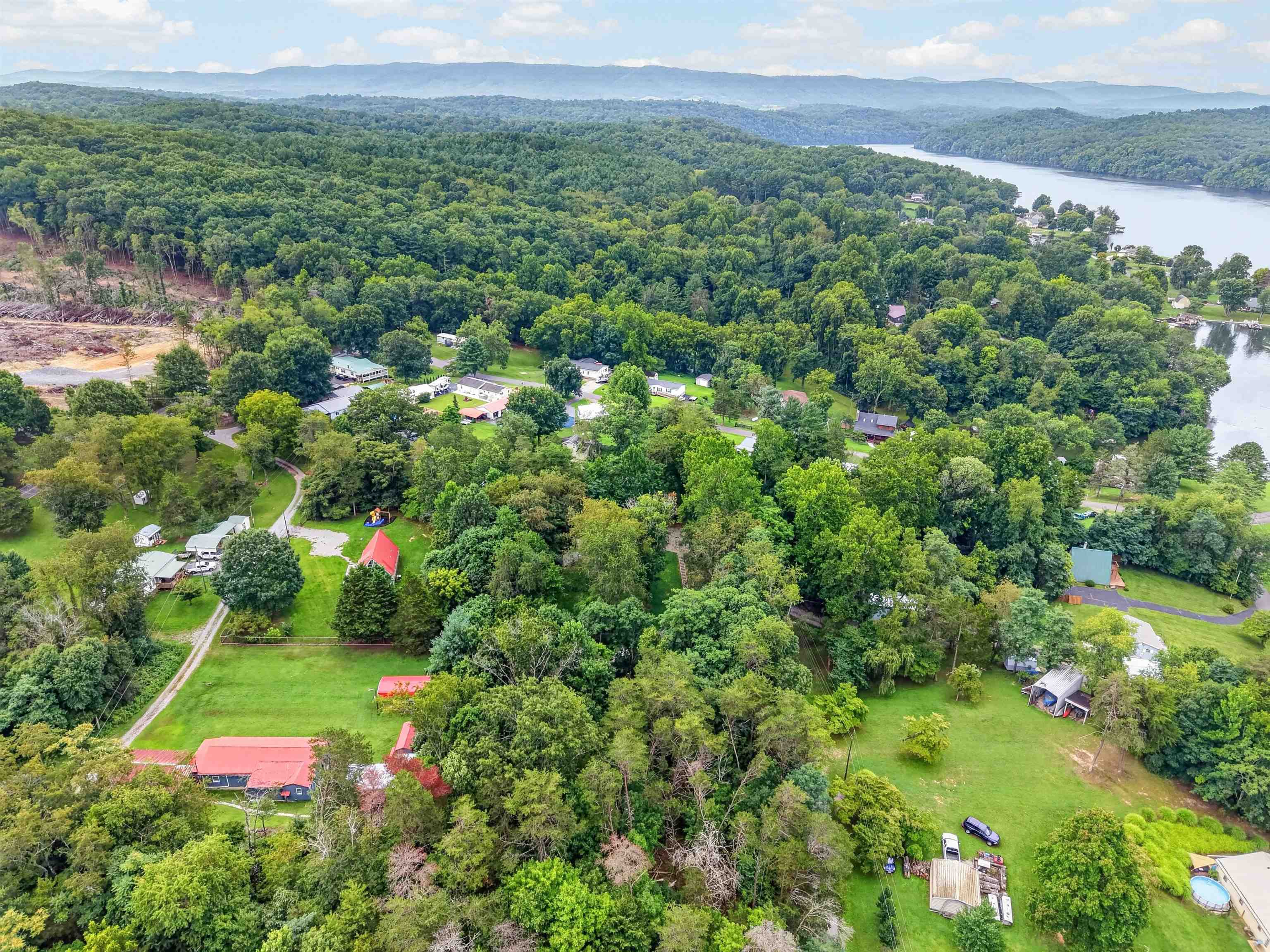 7057 Waterview Lane Radford VA 24141
