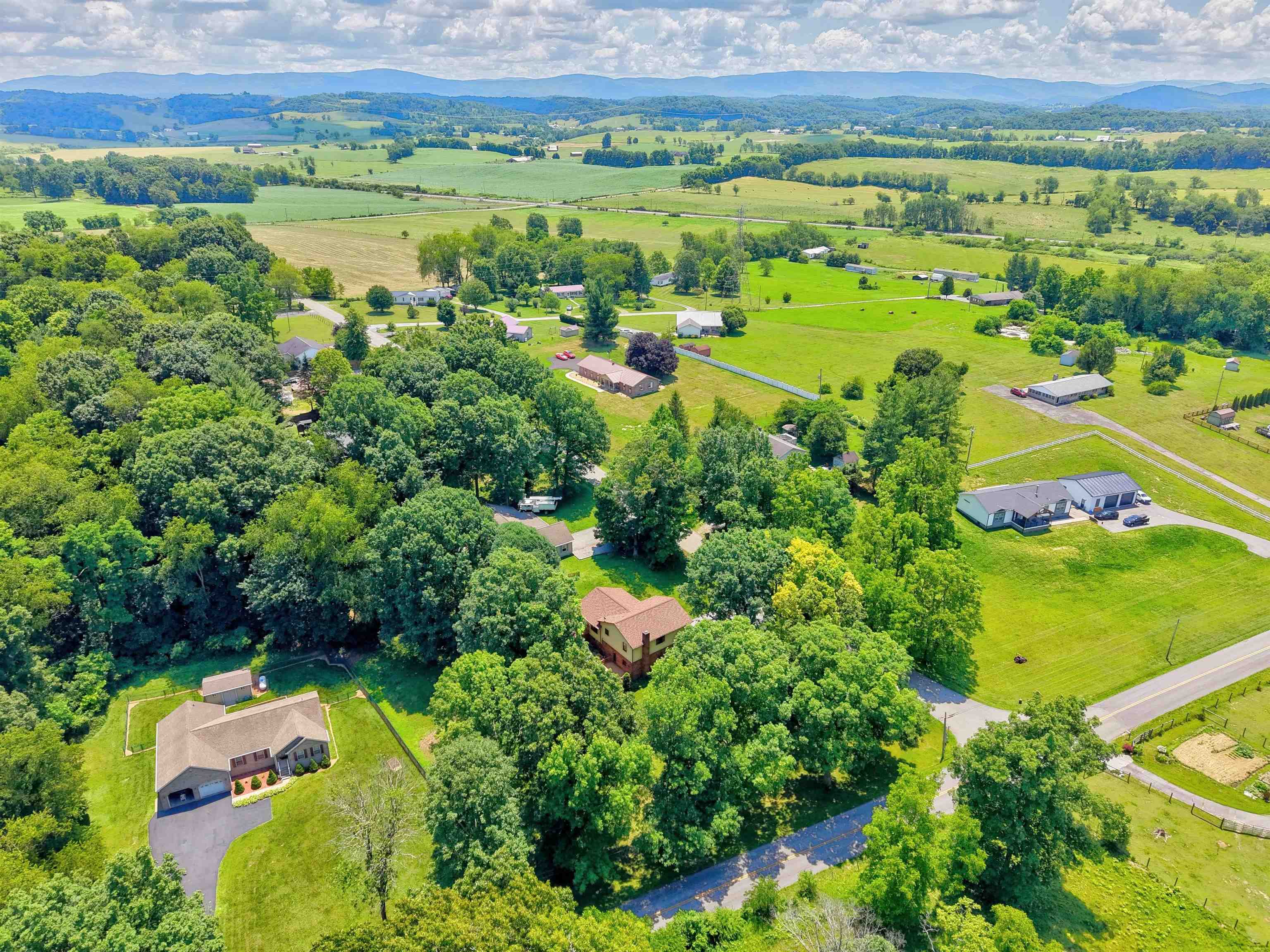 118 Phillipi Road Rural Retreat VA 24368