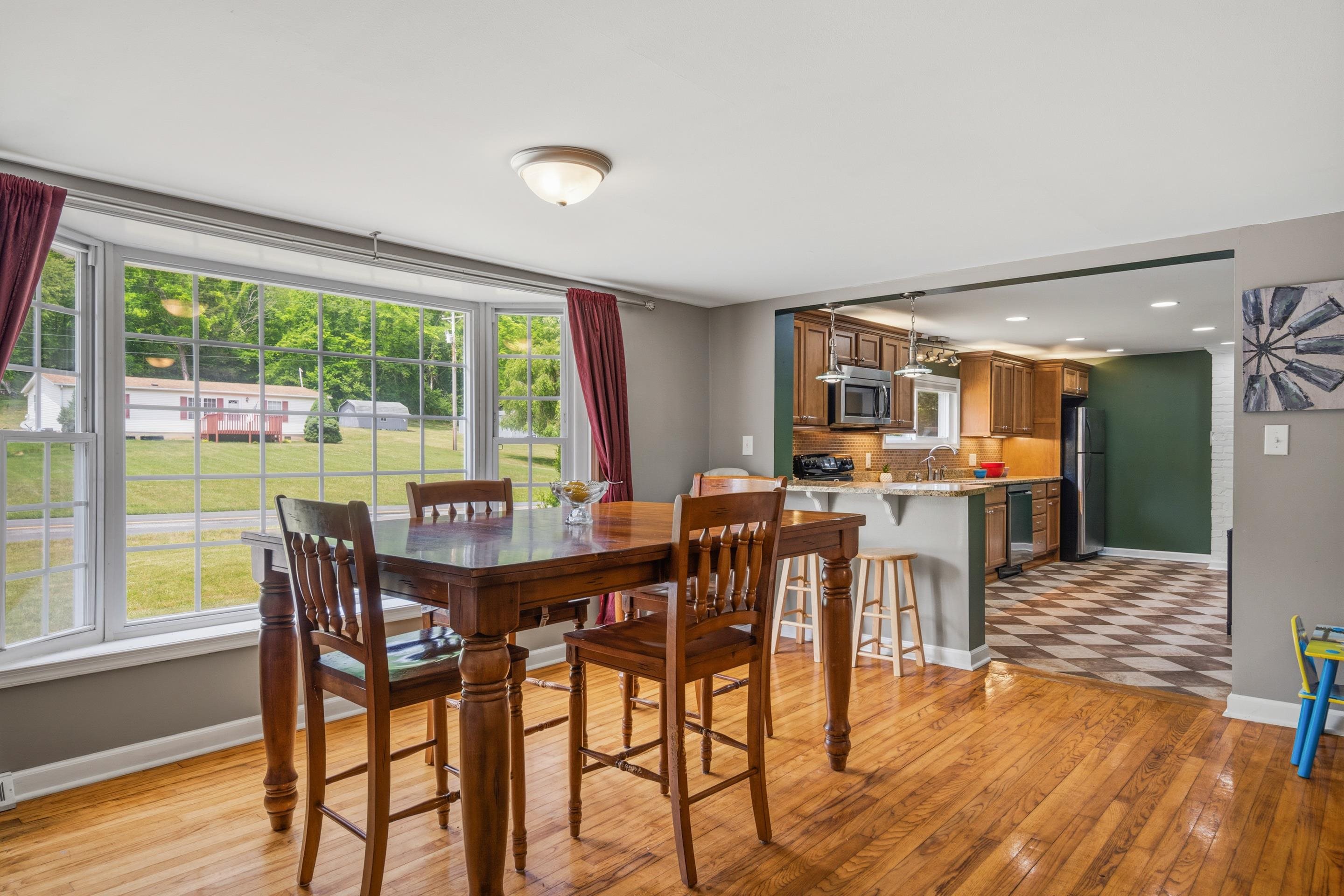 6734 Blacksburg Road Catawba VA 24070