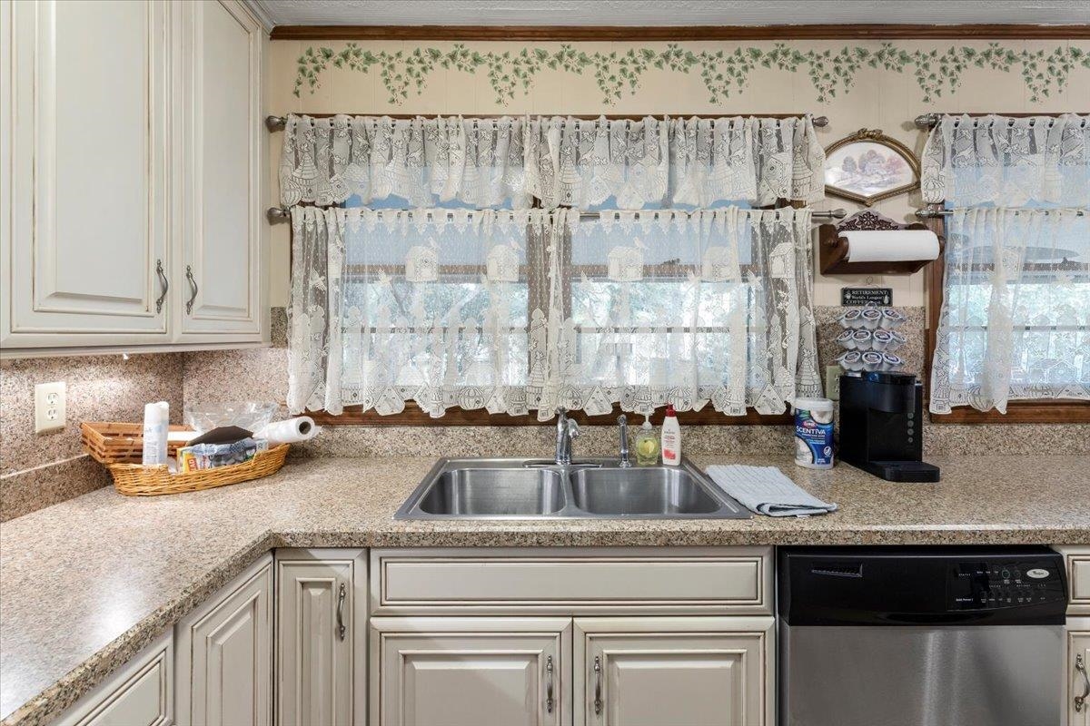 108 Williams Avenue Radford VA 24141