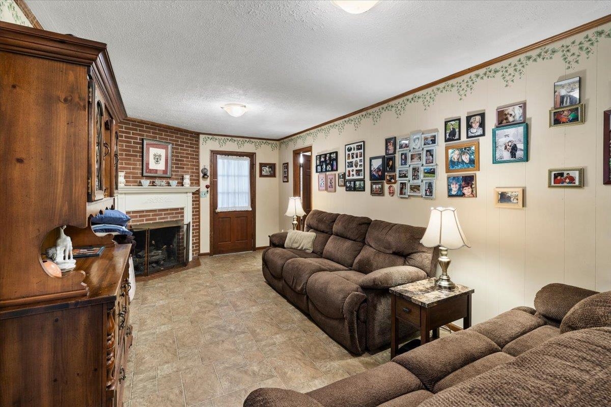 108 Williams Avenue Radford VA 24141