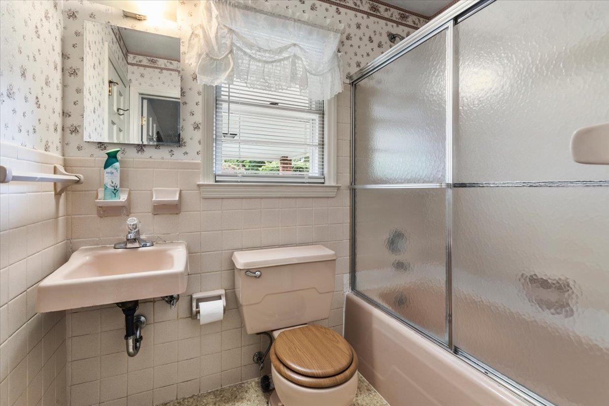 108 Williams Avenue Radford VA 24141