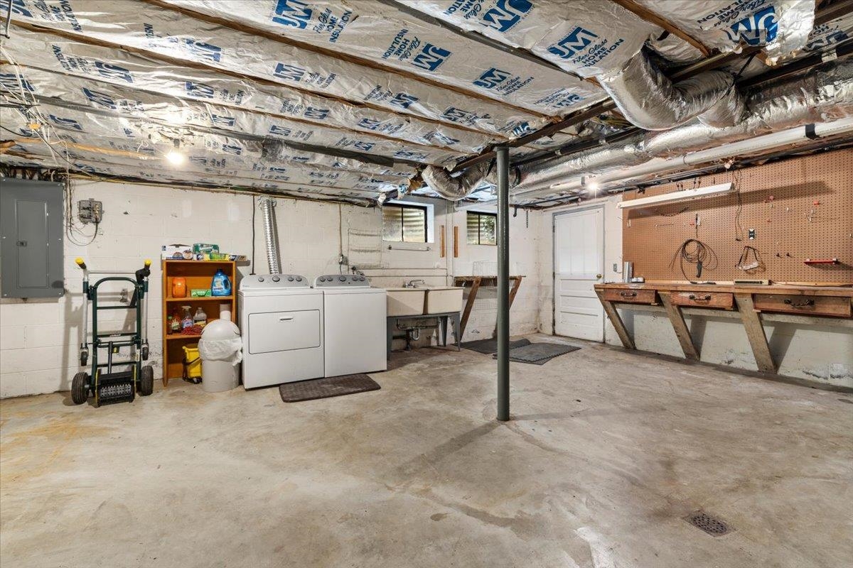 108 Williams Avenue Radford VA 24141