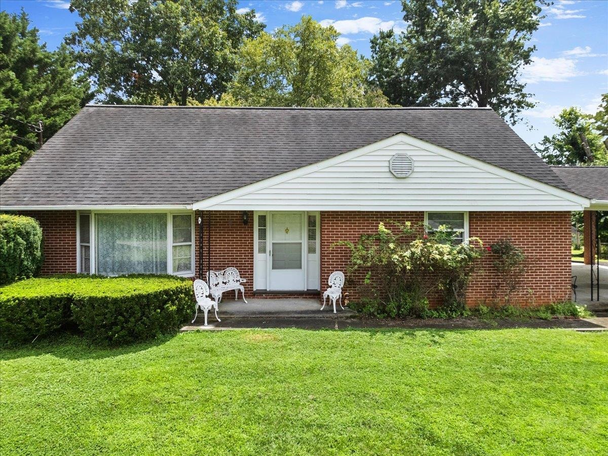 108 Williams Avenue Radford VA 24141