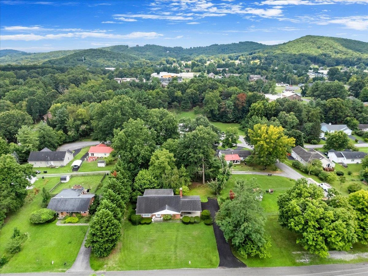 108 Williams Avenue Radford VA 24141