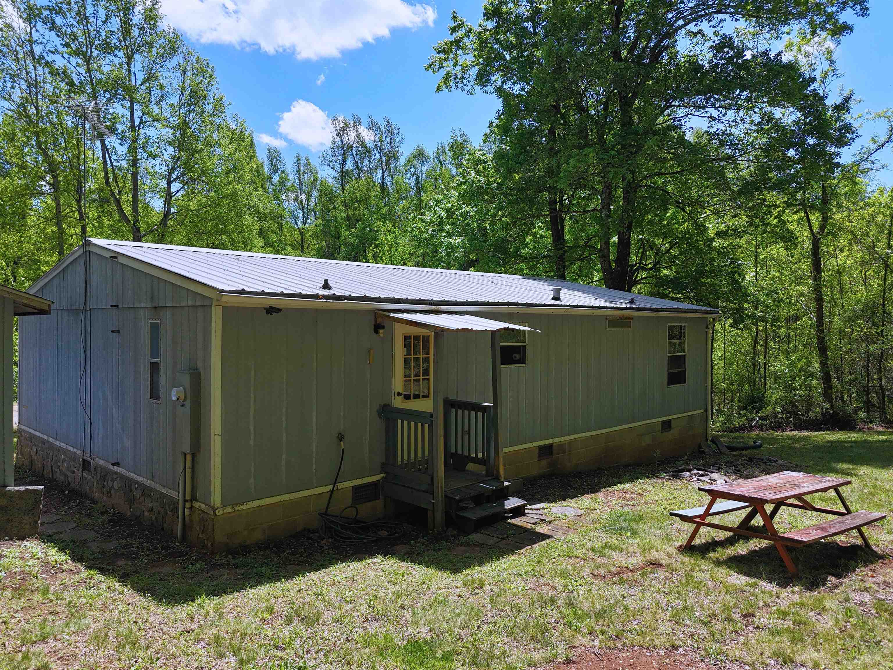 165 Chestnut Ridge Drive SE Copper Hill VA 24079