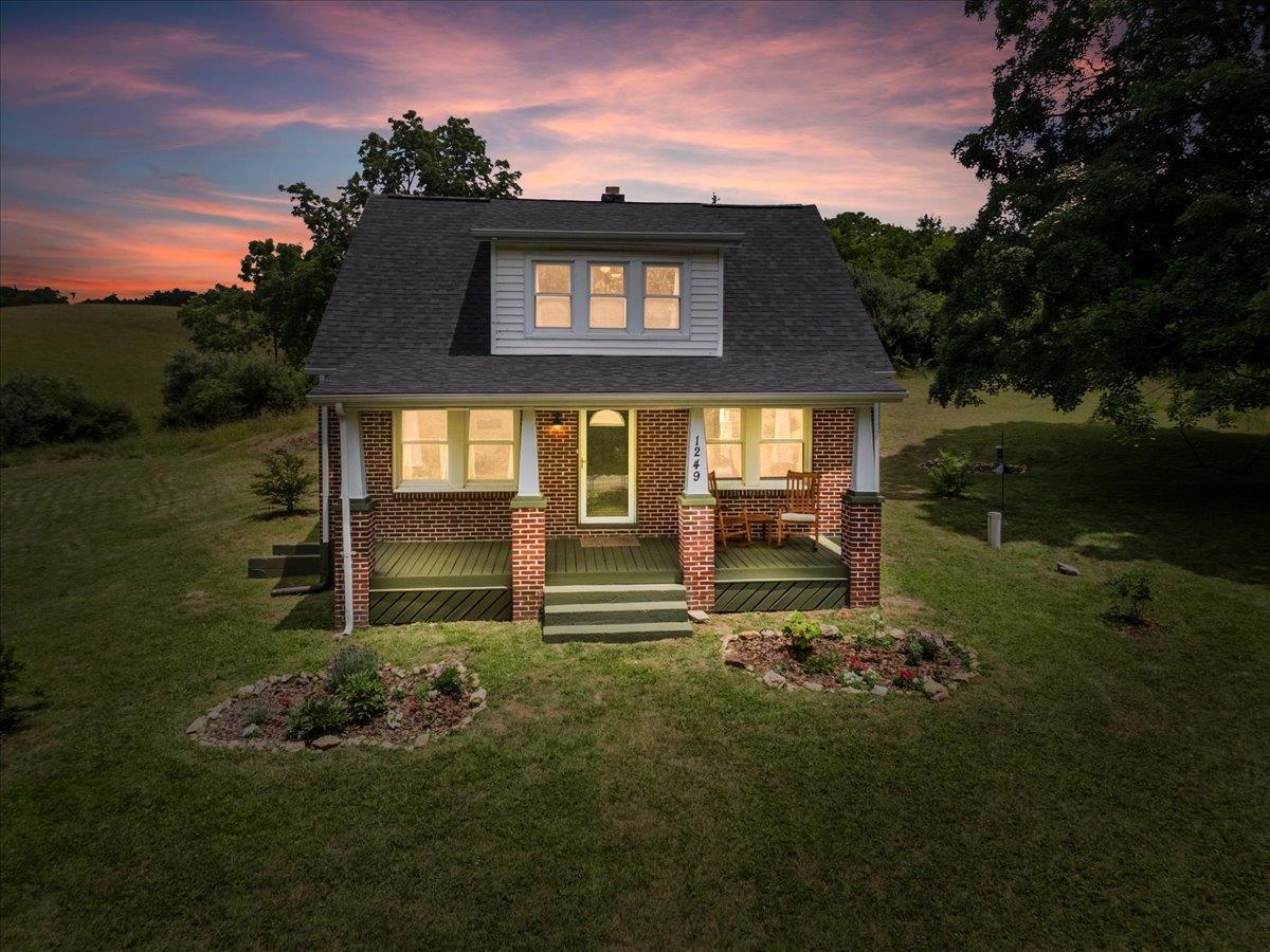 1249 Easy Drive NW Willis VA 24380