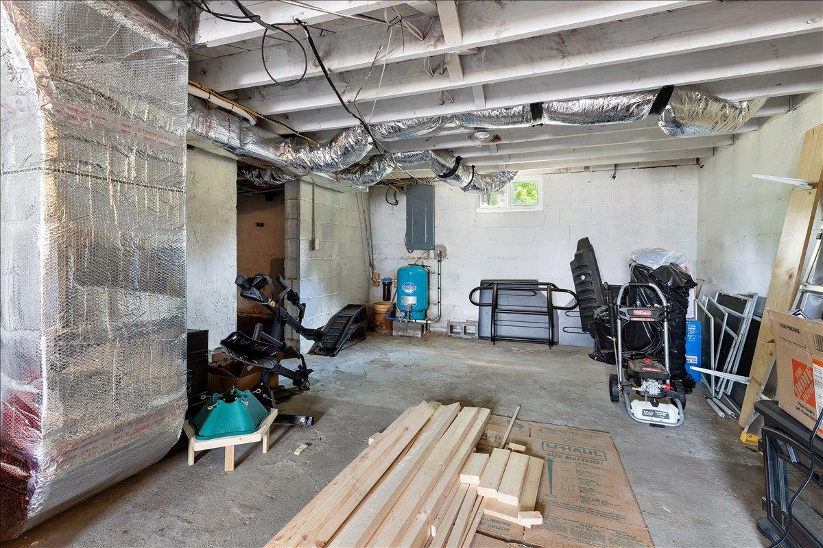 1249 Easy Drive NW Willis VA 24380