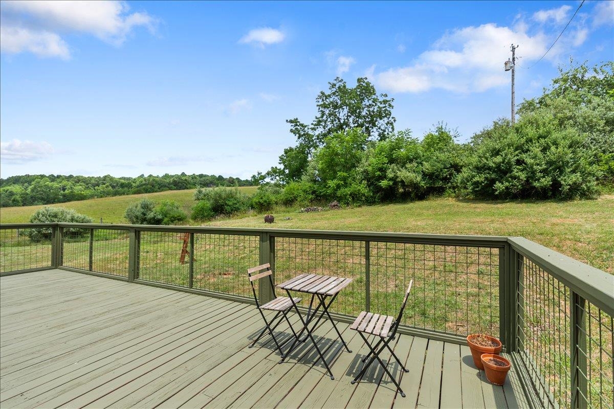 1249 Easy Drive NW Willis VA 24380
