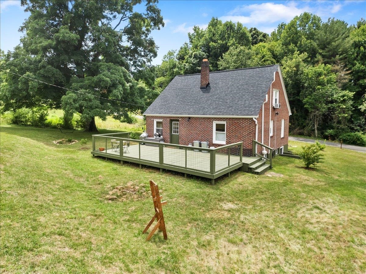 1249 Easy Drive NW Willis VA 24380
