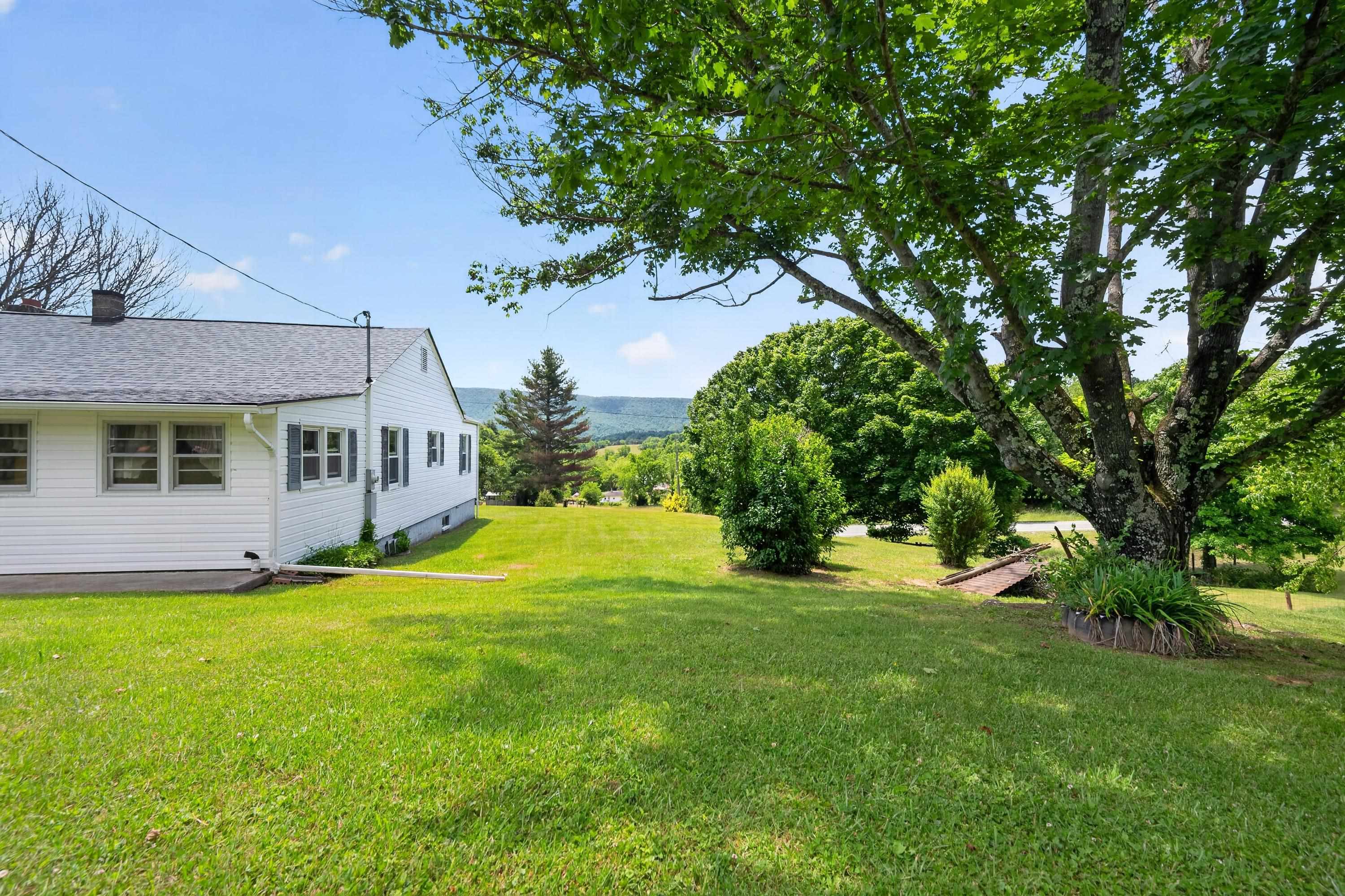 10653 E Blue Grass Trail Bland VA 24315