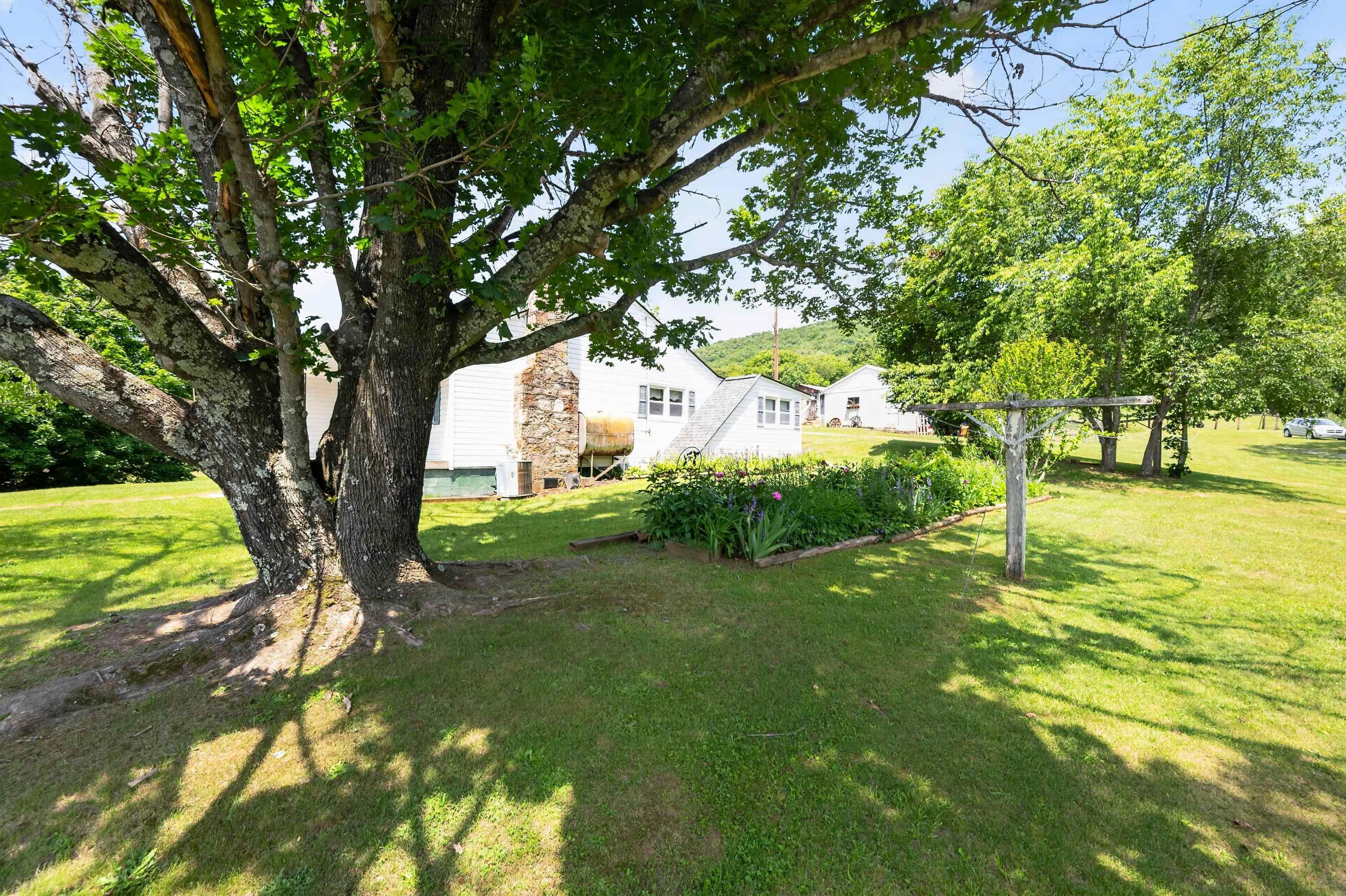 10653 E Blue Grass Trail Bland VA 24315