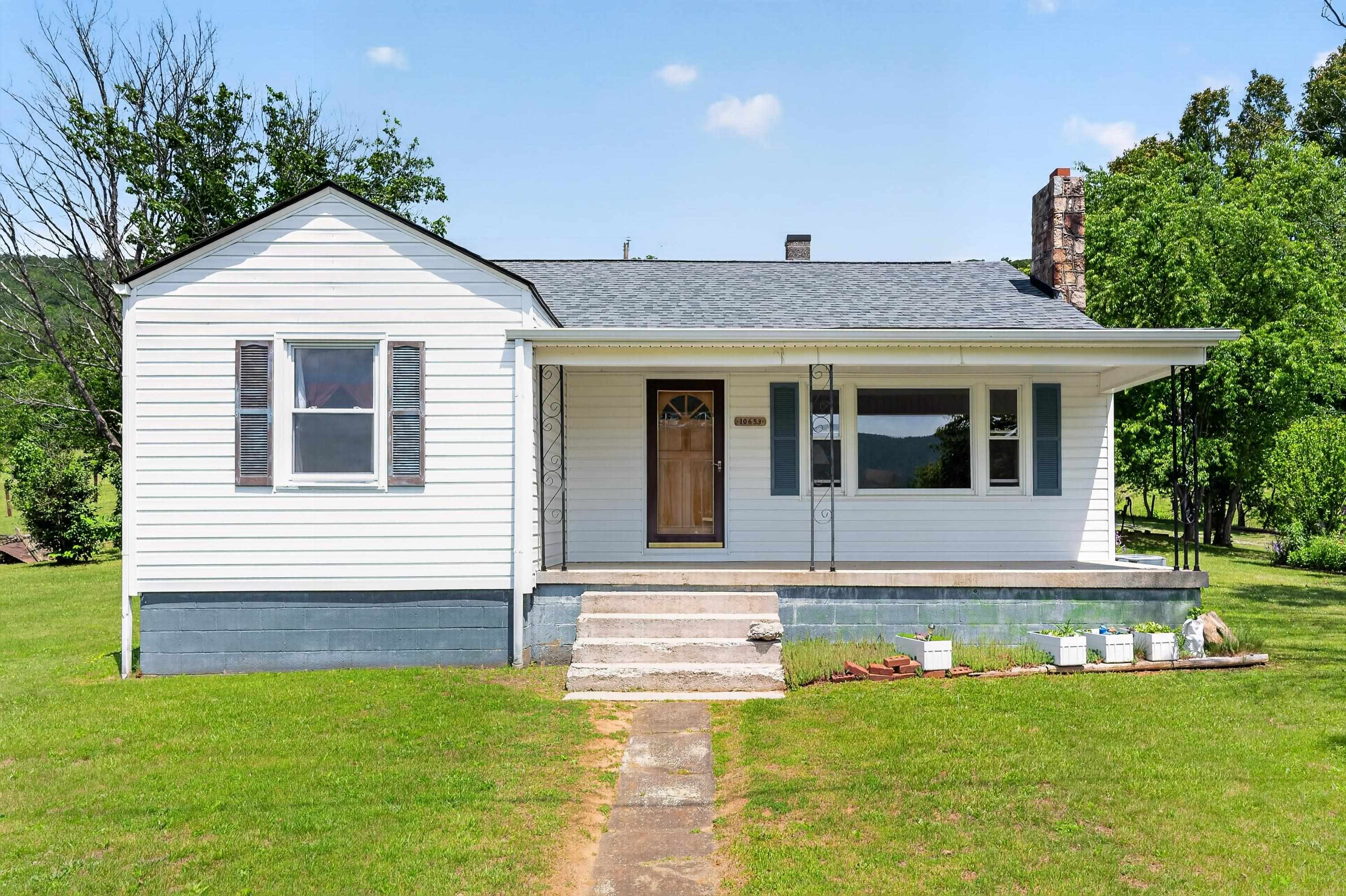 10653 E Blue Grass Trail Bland VA 24315