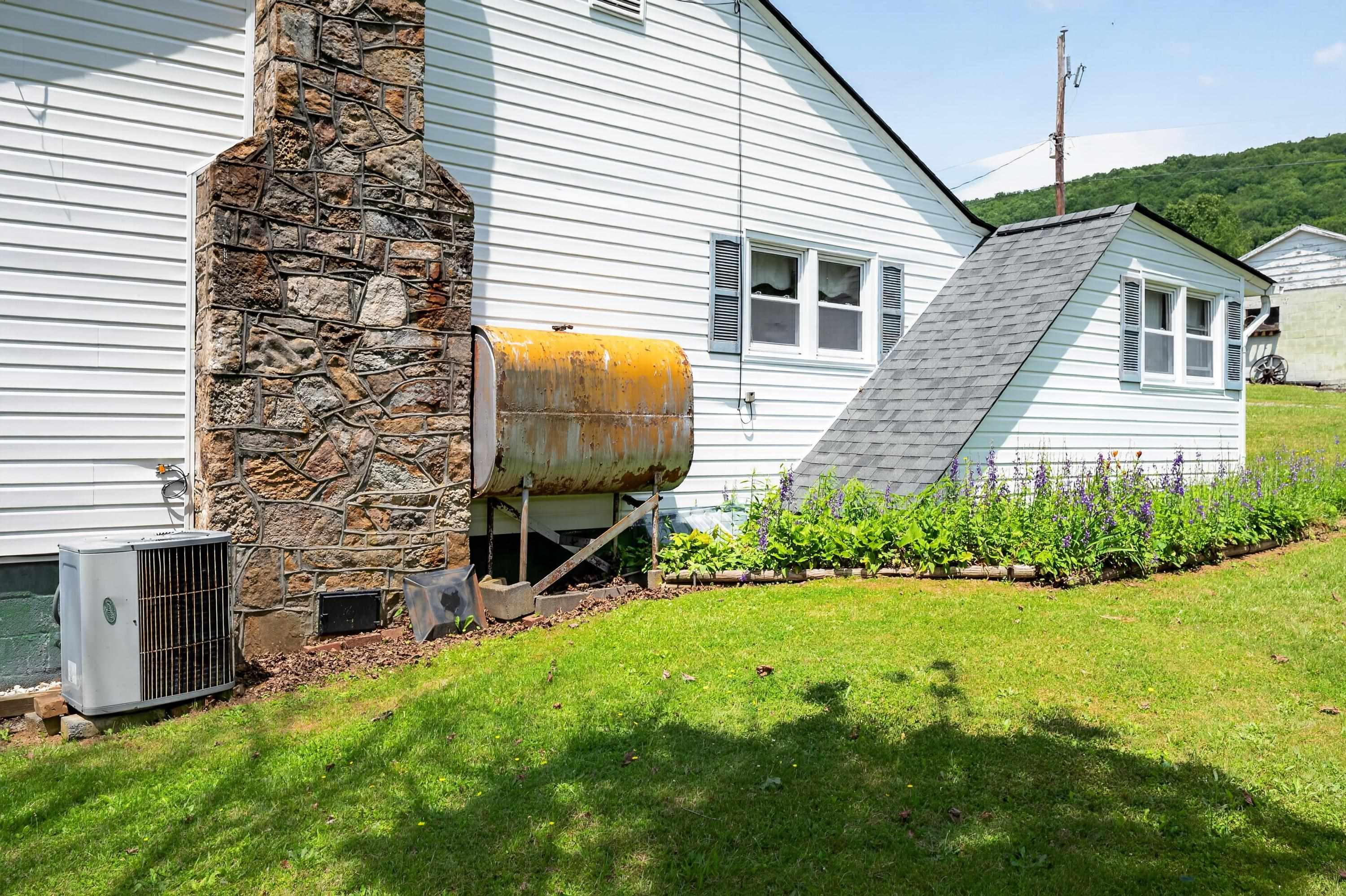 10653 E Blue Grass Trail Bland VA 24315