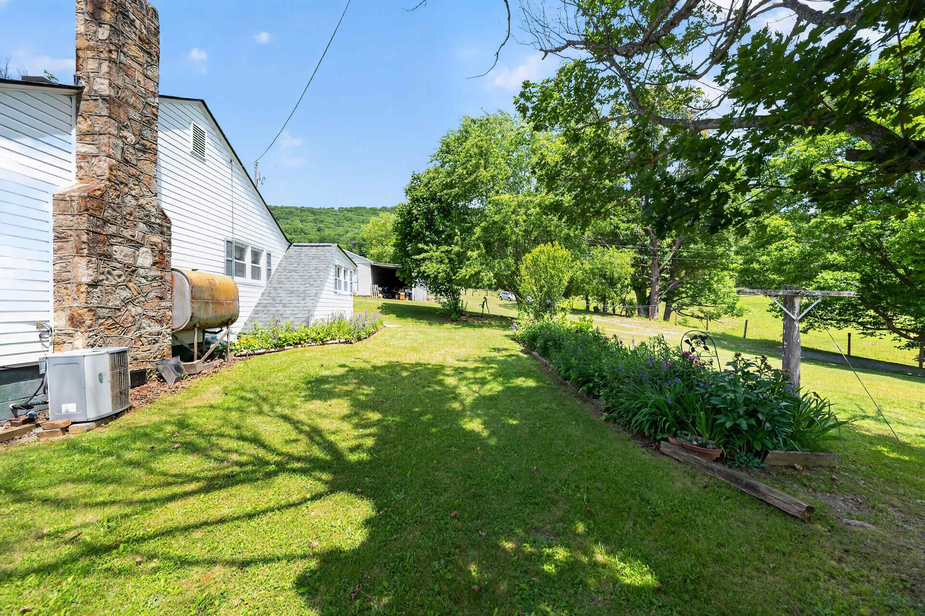 10653 E Blue Grass Trail Bland VA 24315