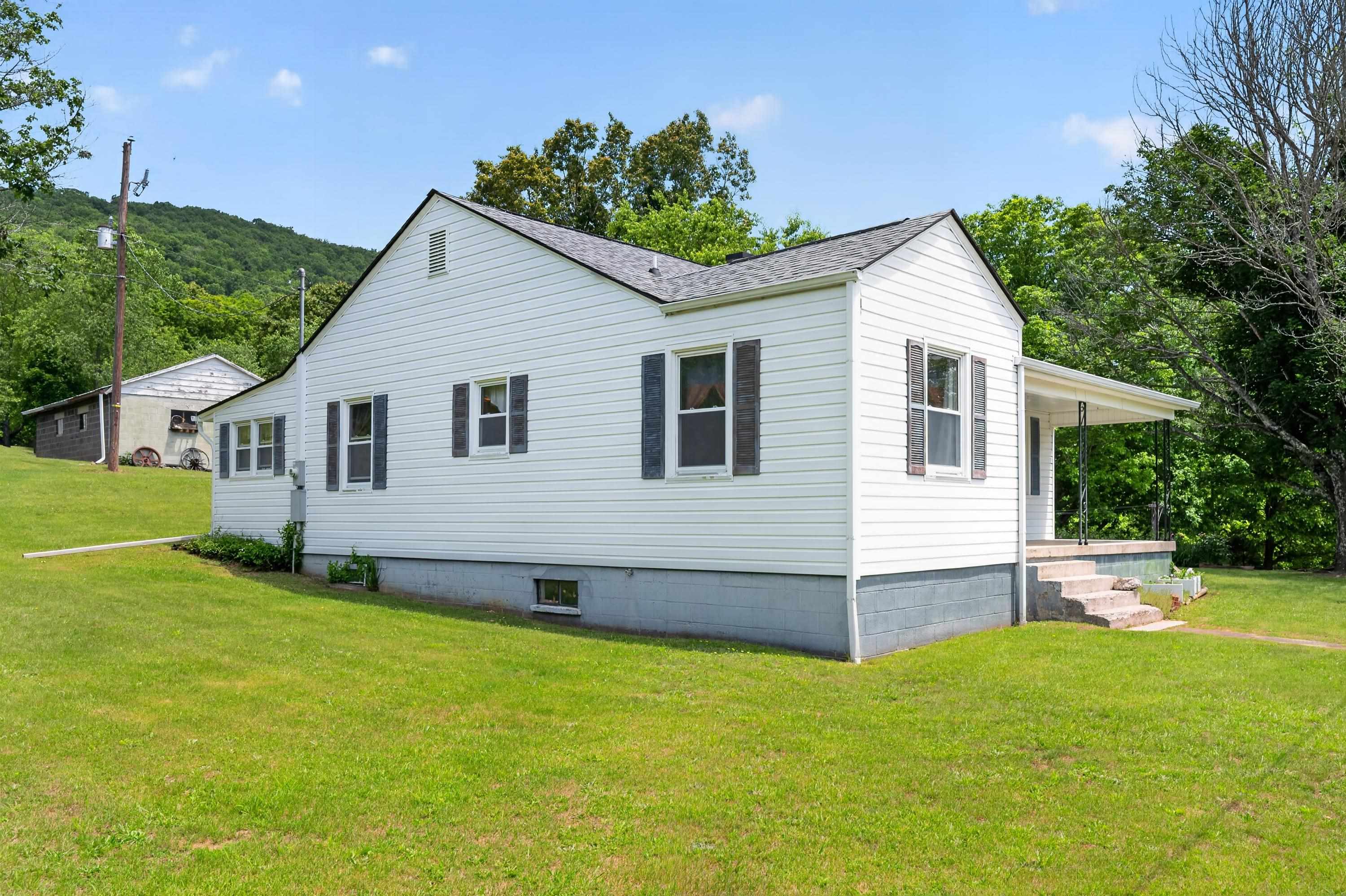 10653 E Blue Grass Trail Bland VA 24315