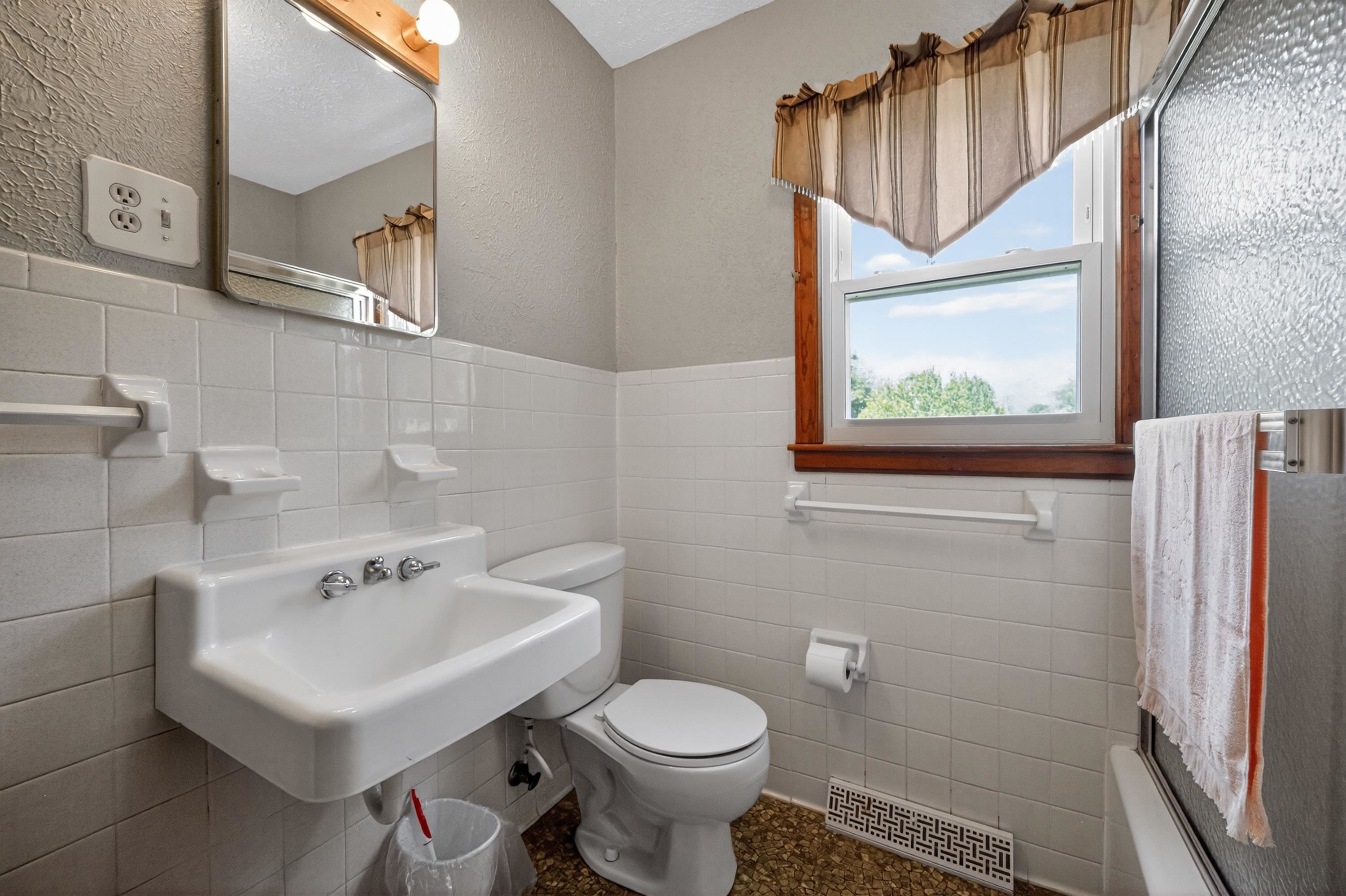 10653 E Blue Grass Trail Bland VA 24315