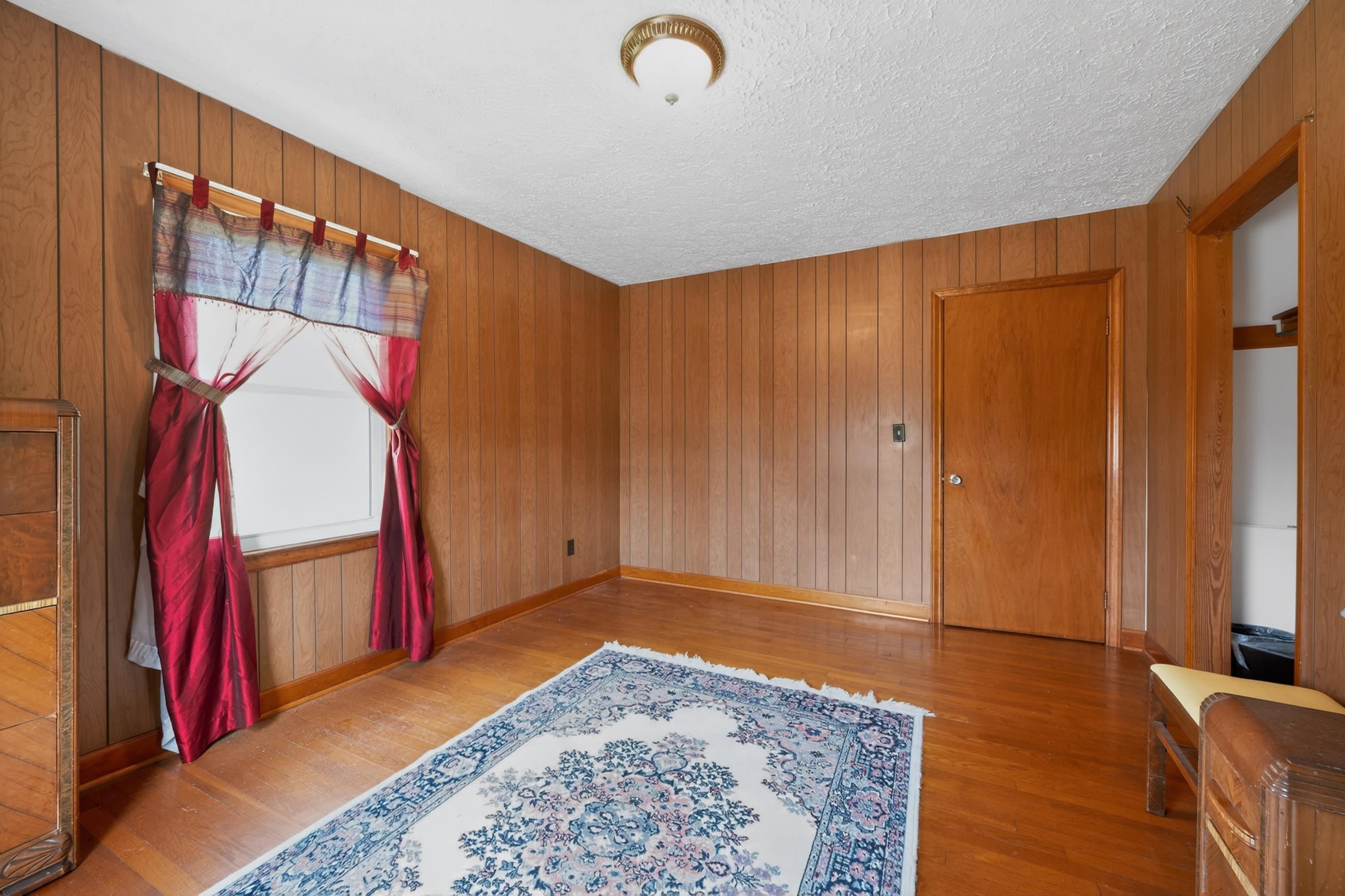10653 E Blue Grass Trail Bland VA 24315