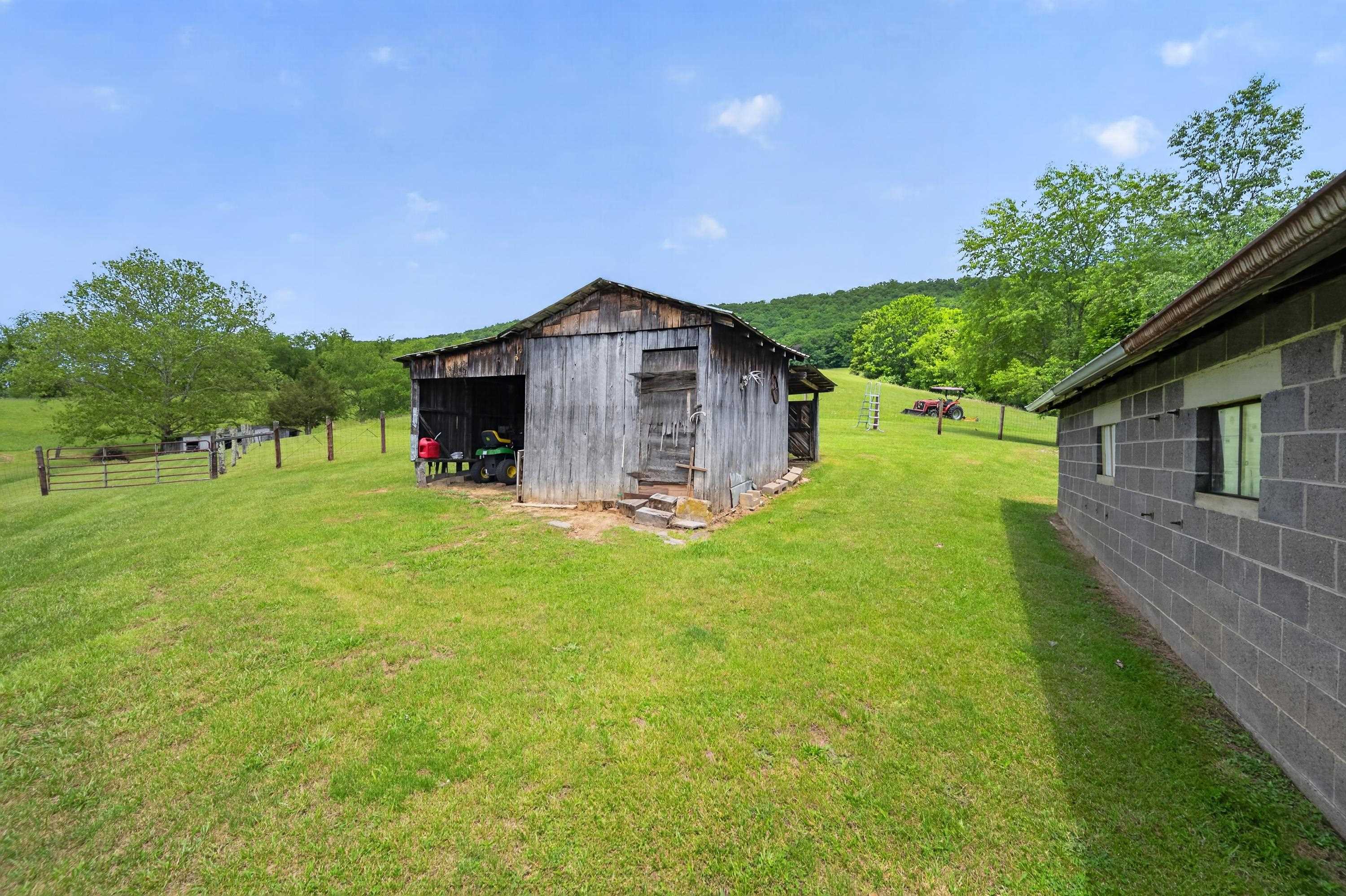 10653 E Blue Grass Trail Bland VA 24315