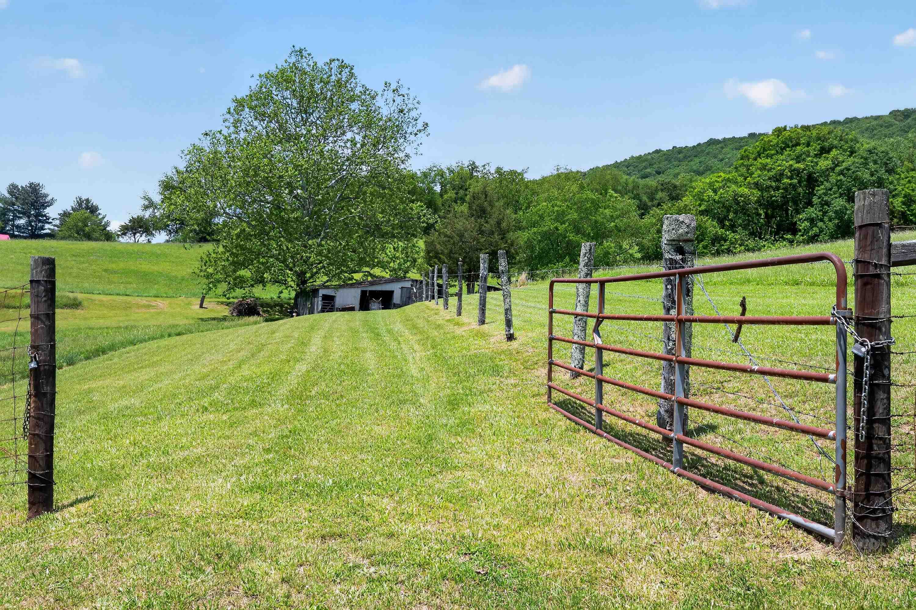 10653 E Blue Grass Trail Bland VA 24315
