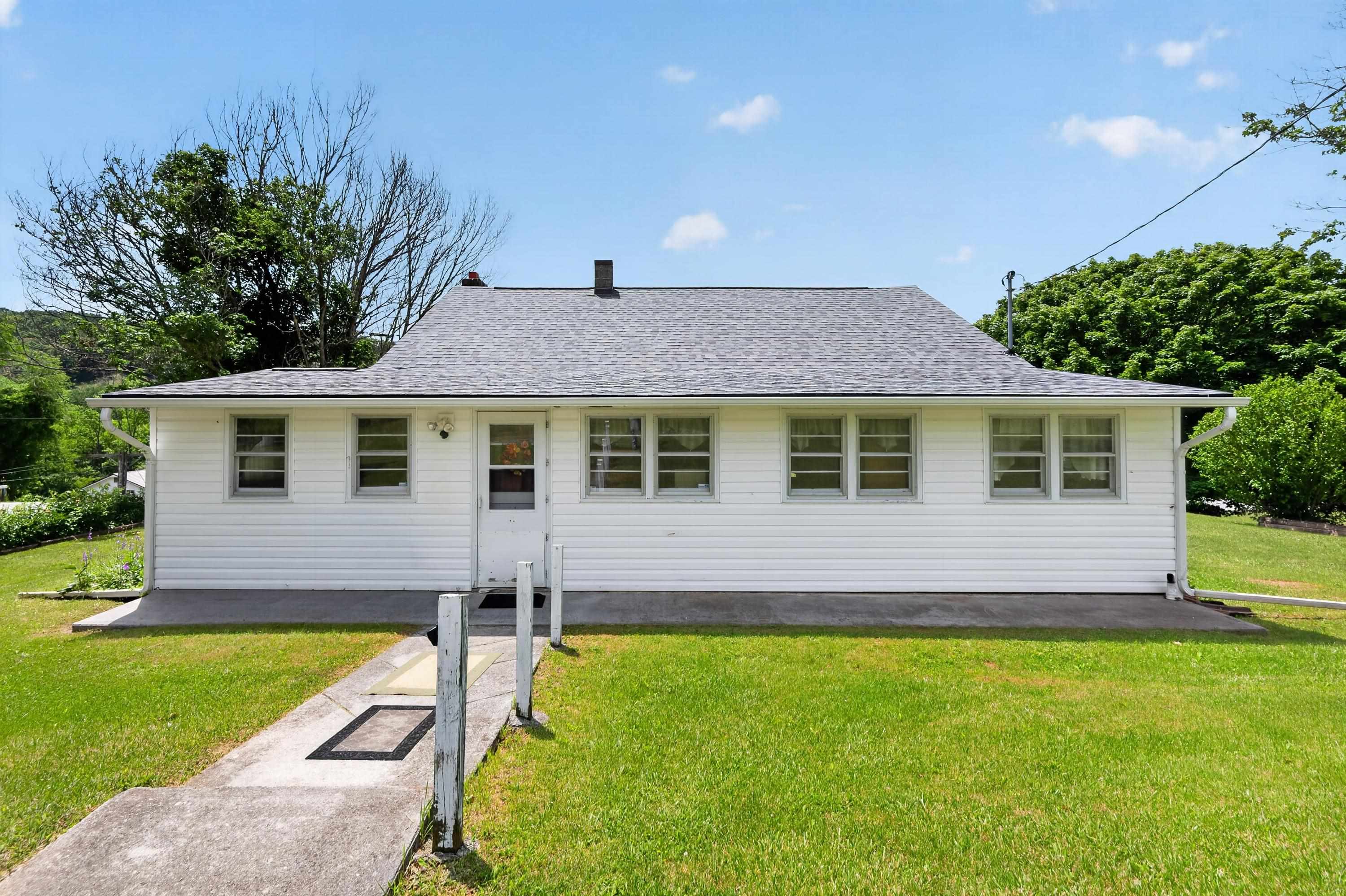 10653 E Blue Grass Trail Bland VA 24315