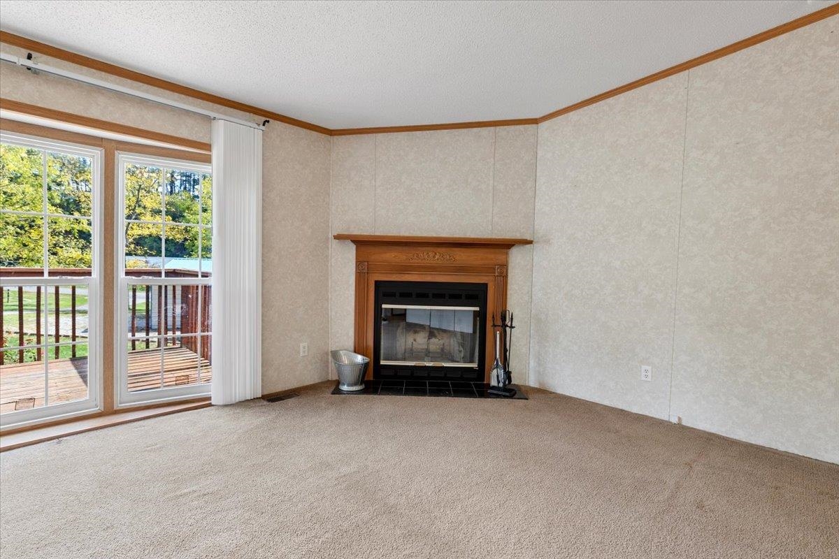 4245 Draper Valley Road Draper VA 24324