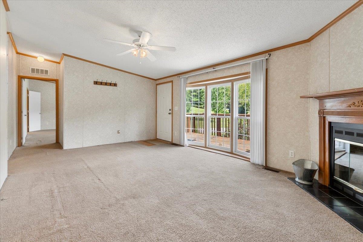 4245 Draper Valley Road Draper VA 24324