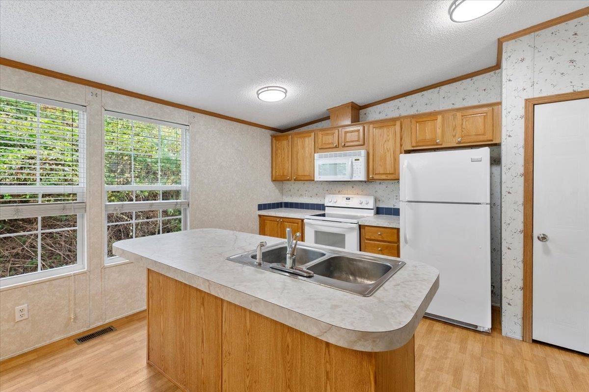 4245 Draper Valley Road Draper VA 24324