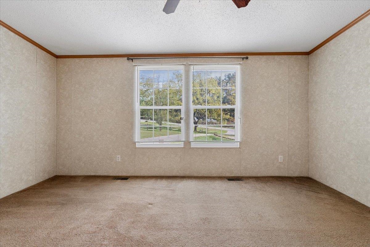 4245 Draper Valley Road Draper VA 24324